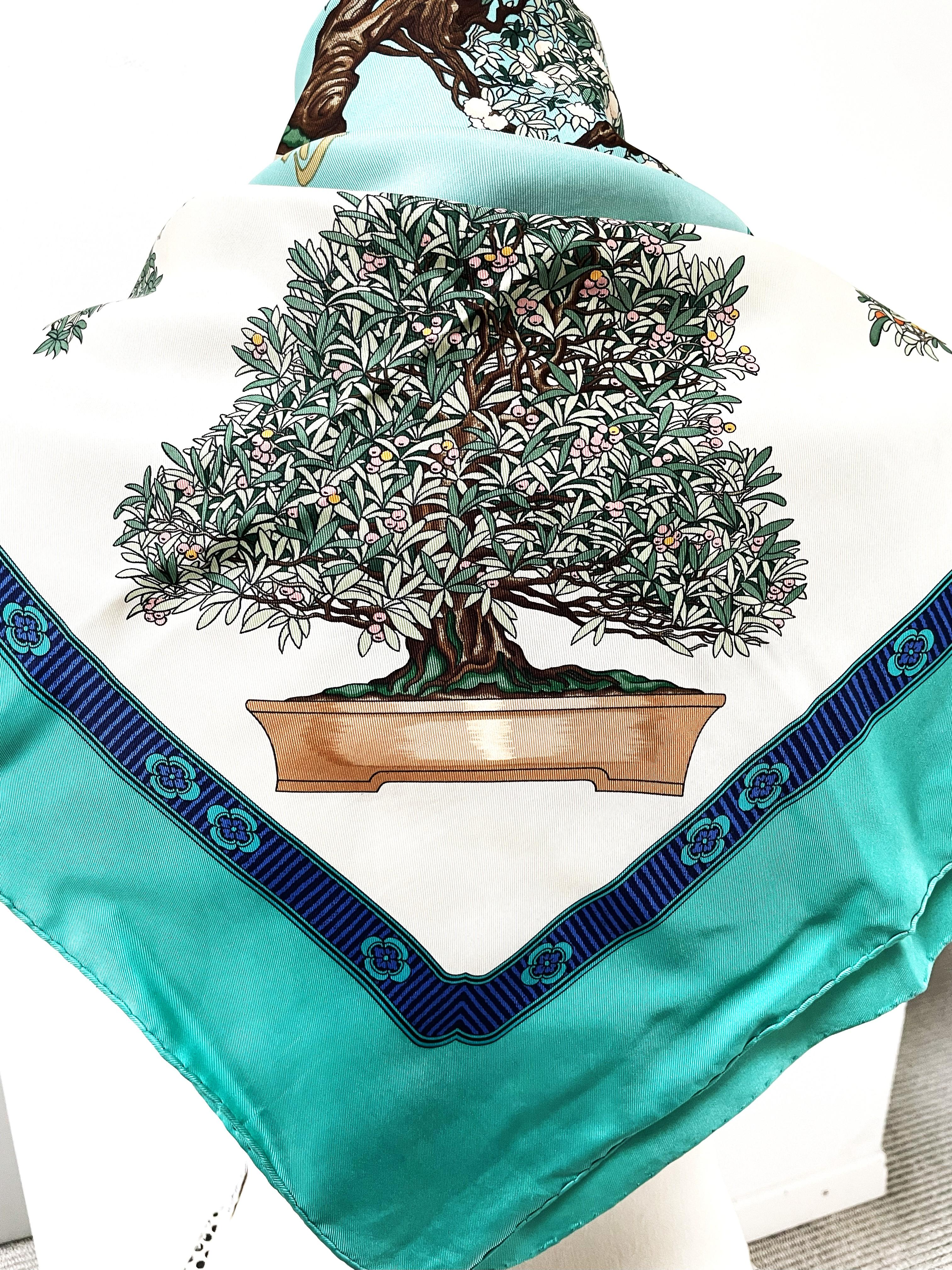 HERMÉS SCARF, BONSAI, 100 % silk, 90x90 cm, hand rolled For Sale 2