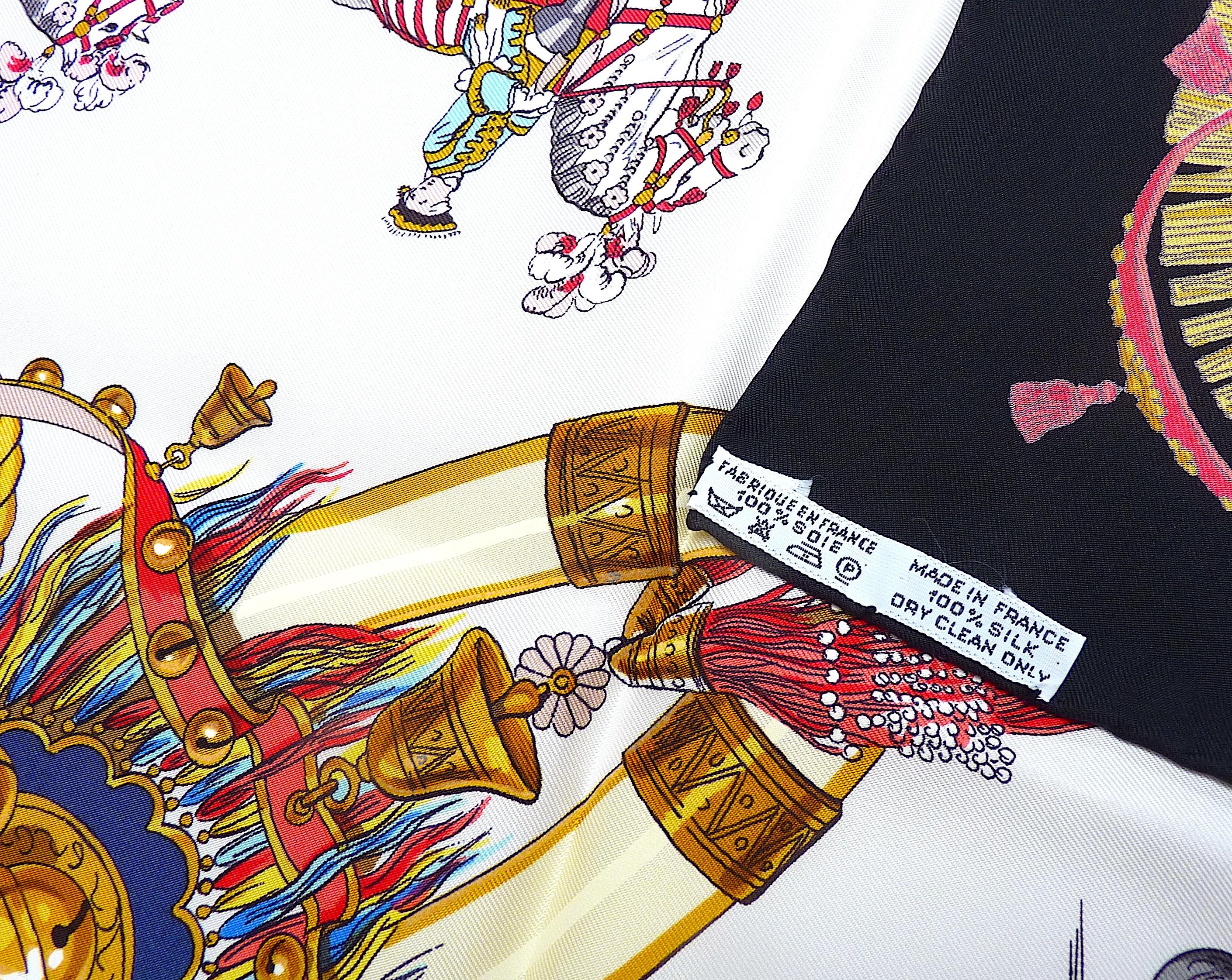 Foulard Hermes neuf avec boîte 