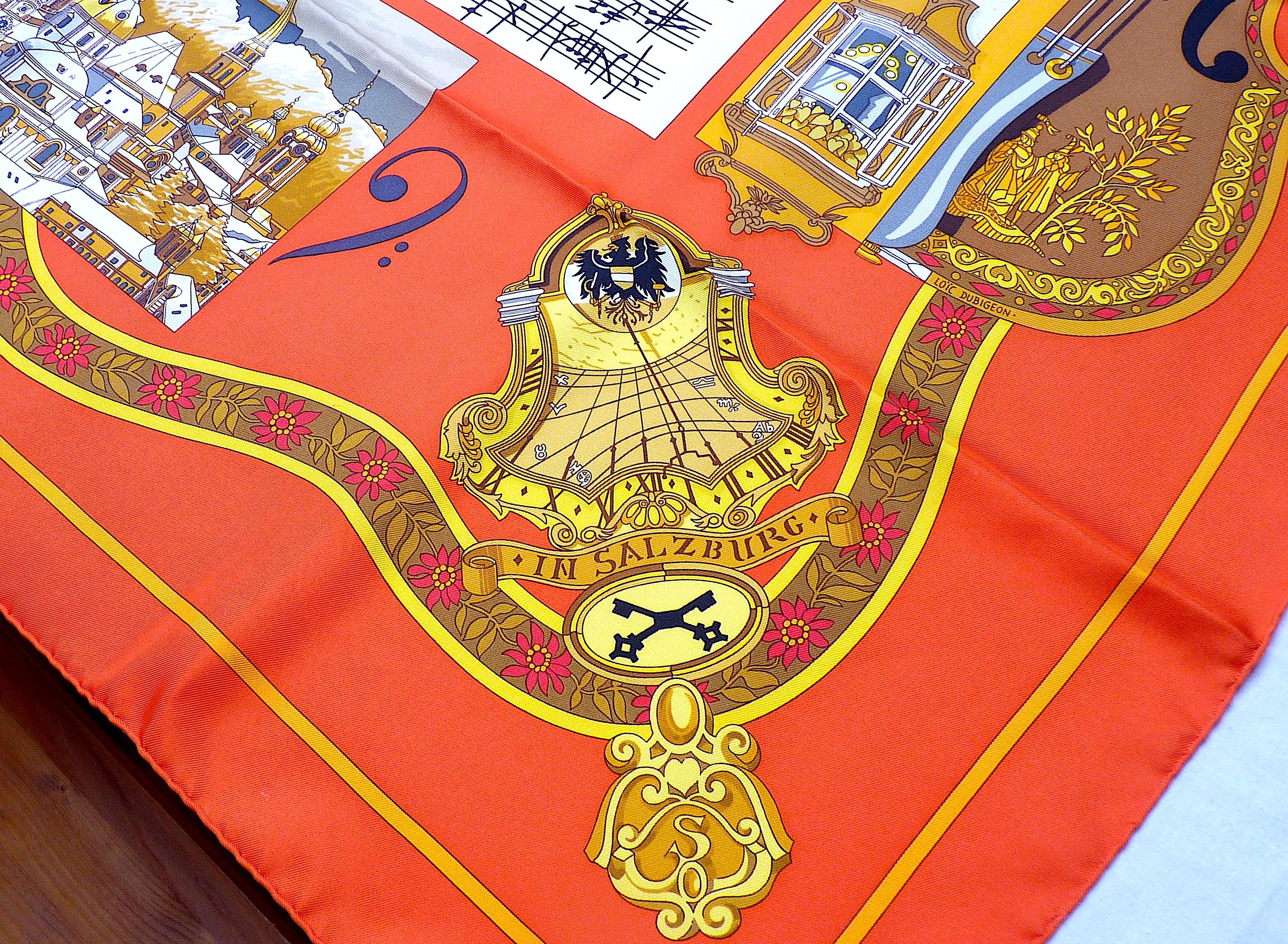 Echarpe HERMES  NEUF avec boîte 