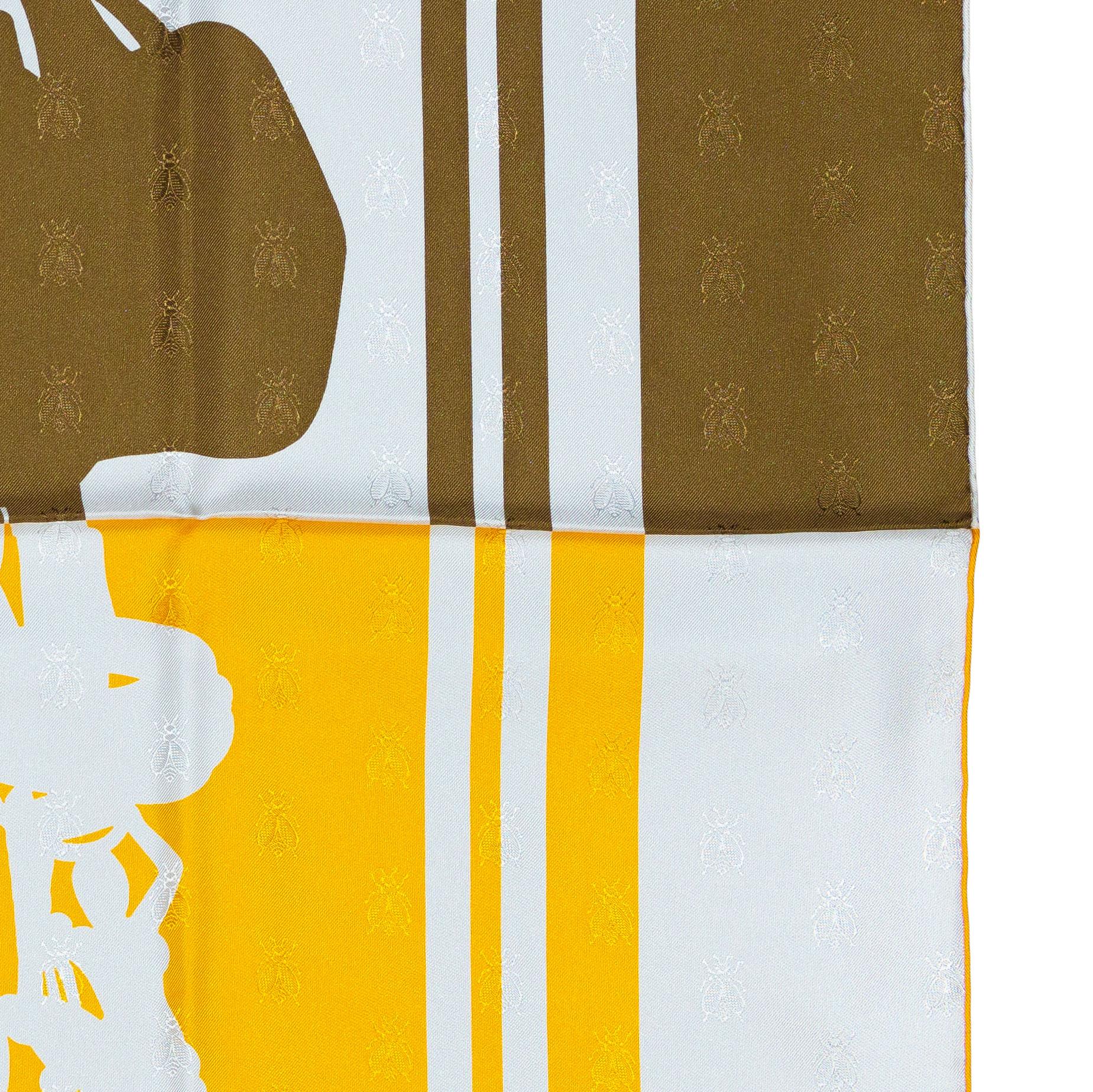 Sciarpa Hermes - Bride De Gala Quadri Tattoo - Jacquard Giallo Whiting marrone in vendita 3