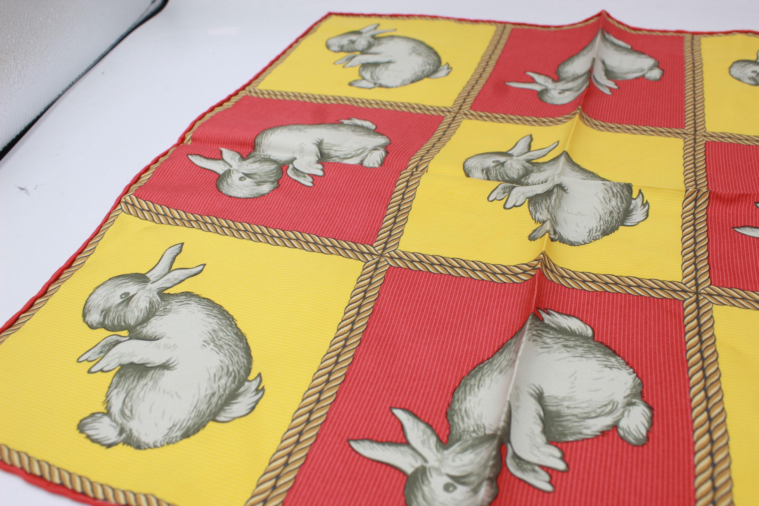 Hermès scarf « carré » rabbit print.
In silk.
From Sales.
Good condition.
40cm x 40cm