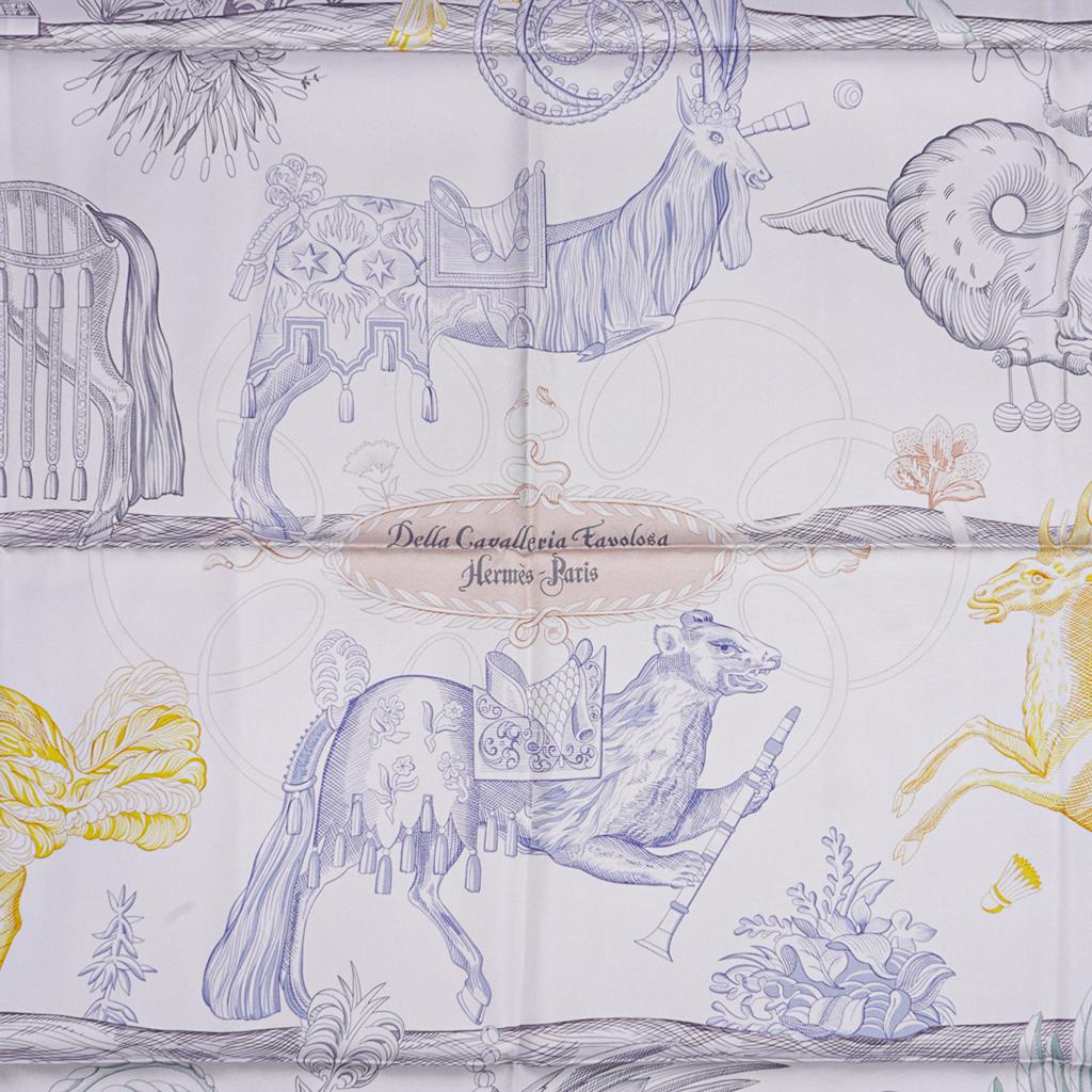 Hermès - Écharpe Della Cavalleria Favolosa Gris Argente/Jaune/Etoupe Double Face 90 en vente 2