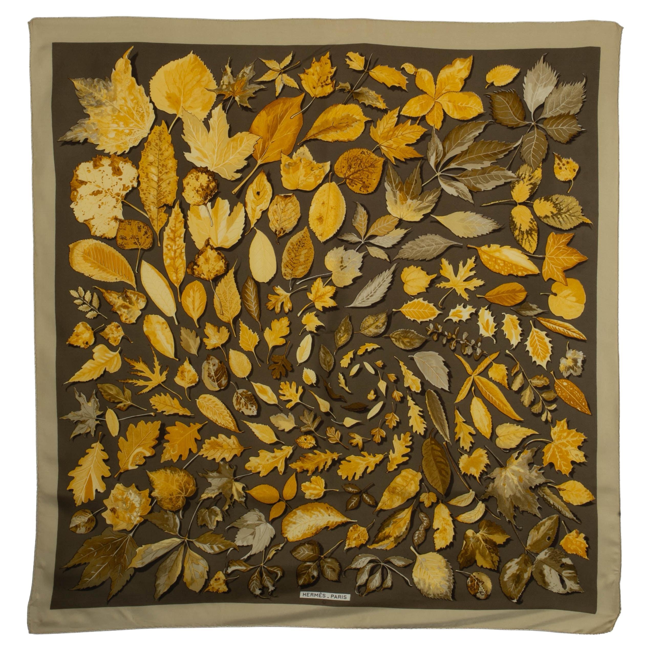 Sciarpa / foulard 'Tourbillons' di Hermes