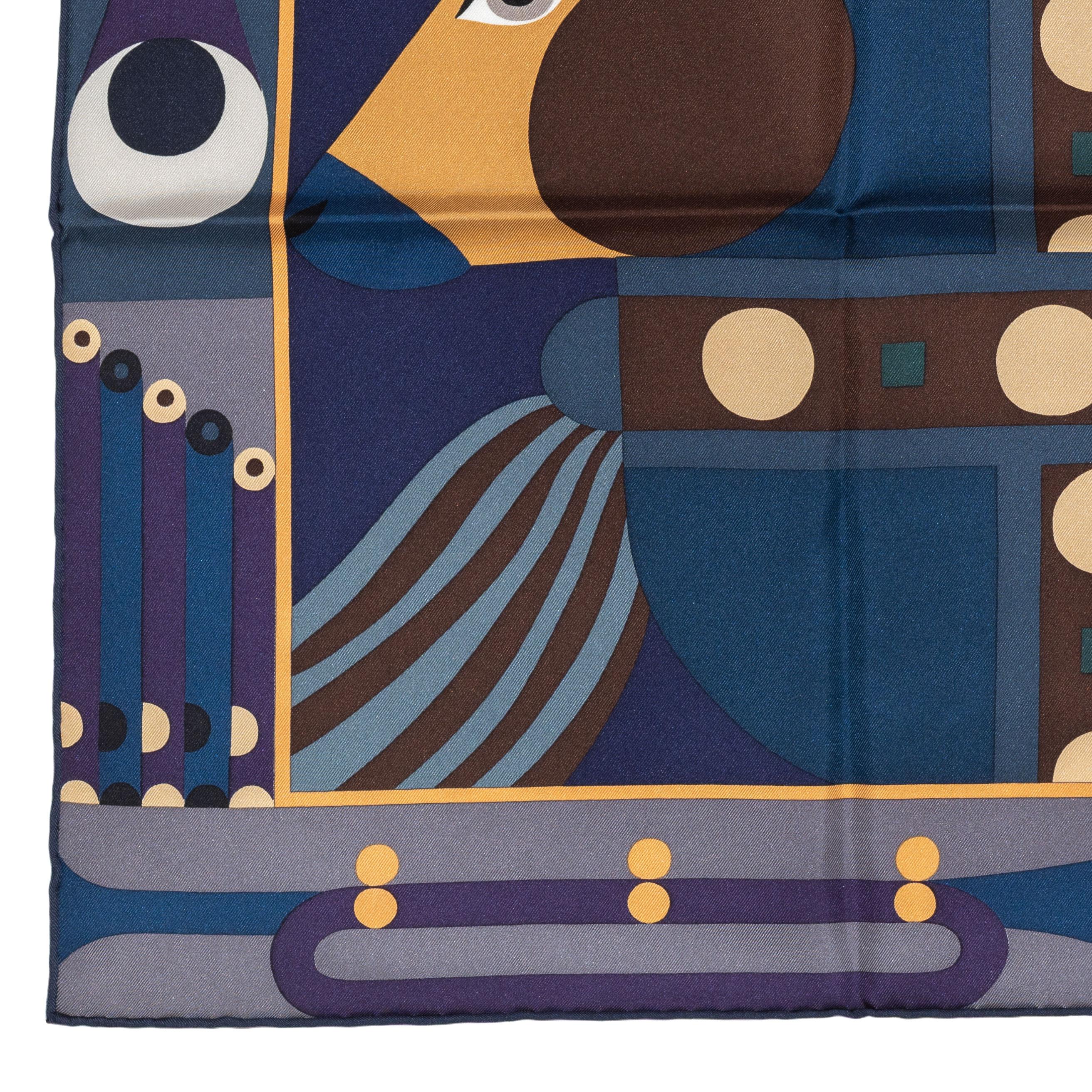 Hermes Scarf Parade en Fanfare – Bleu Nuit – Beige - New Store Tag For Sale 4