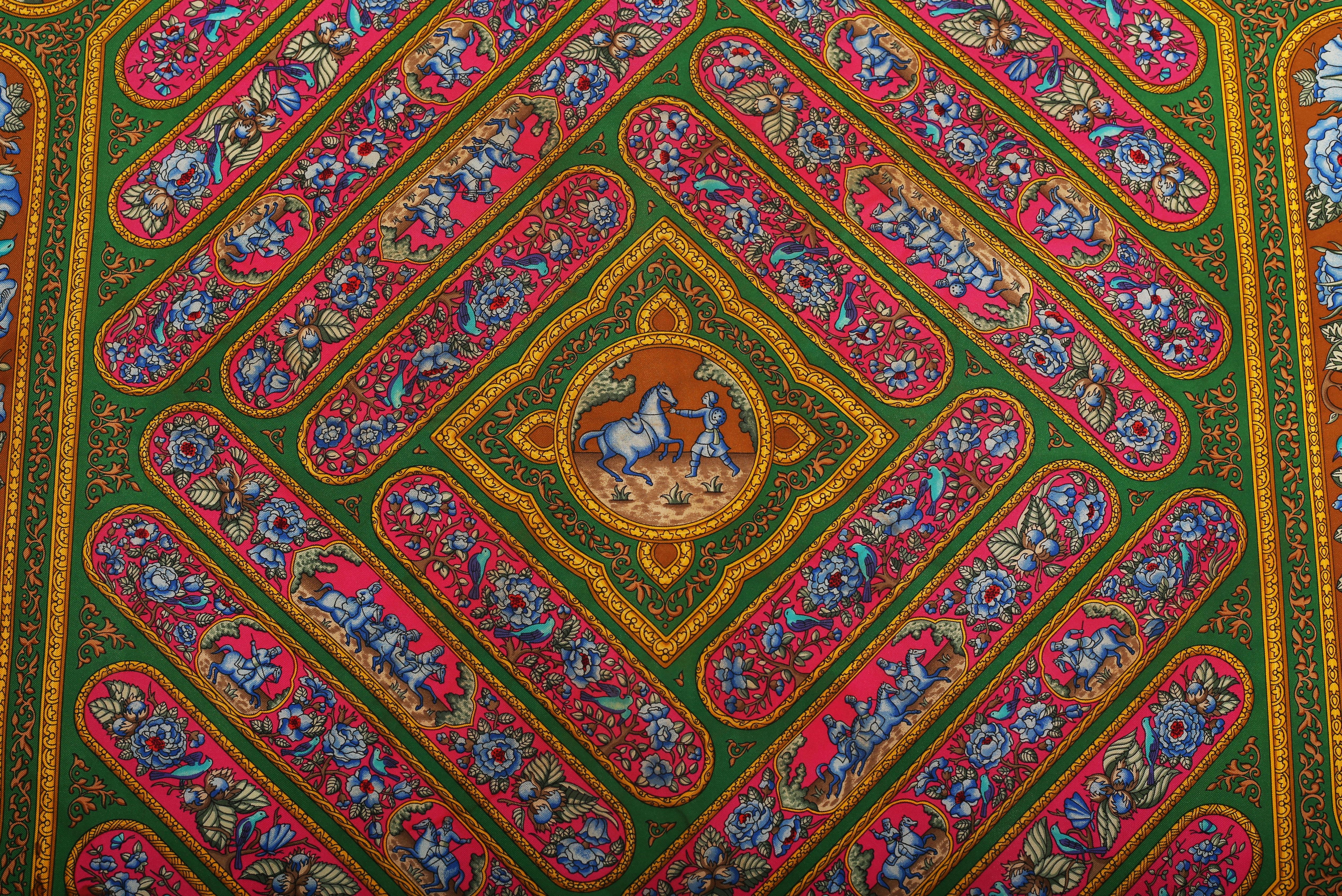 Hermes Scarf  Persian Qualamdan  Autum- Hiver 1990-1991  In Good Condition For Sale In  Bilbao, ES