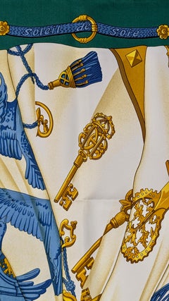 HERMÈS scarf Soleil de soie
