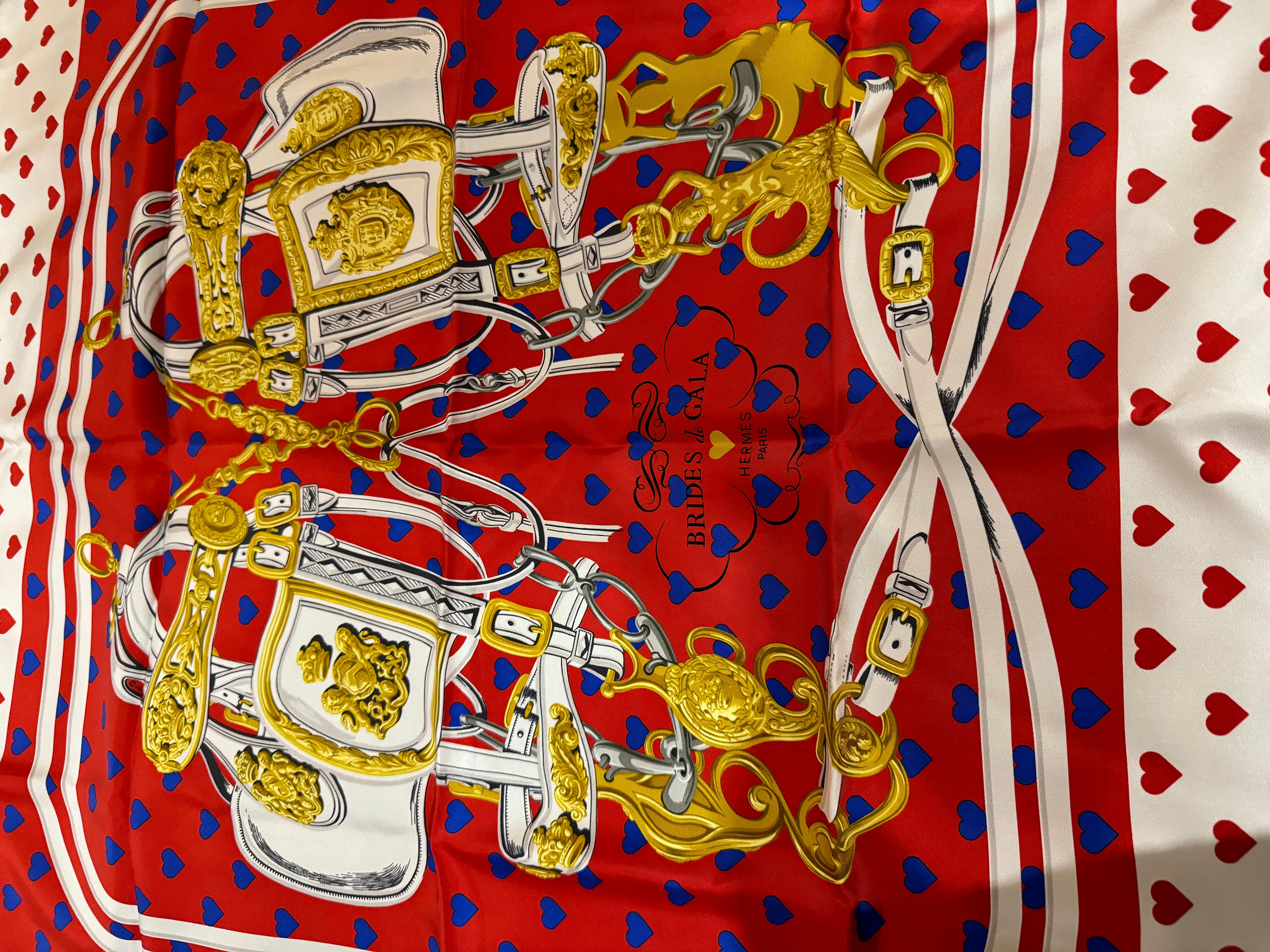 Hermes scarf The Brides de Gala  heart pattern silk  In New Condition For Sale In London, England