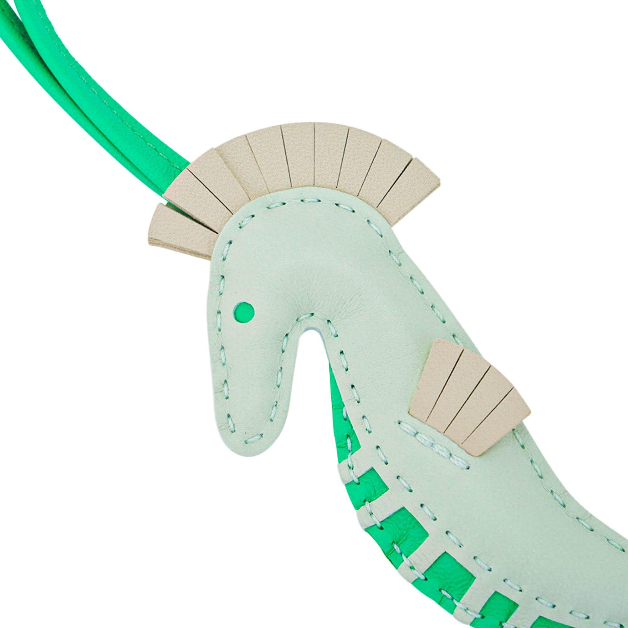 Mightychic offers a limited edition Hermes Seahorse  charm featured in Vert Fizz, Vert Comics and Beton.
Beautifully detailed in Milo lambskin, a leather originally used for gloves.
The name Milo refers to the Venus de Milo, evoking its beauty and