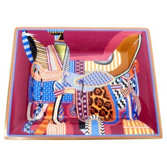 Plateau à monnaie en porcelaine "Selle Imaginaire" d'Hermès