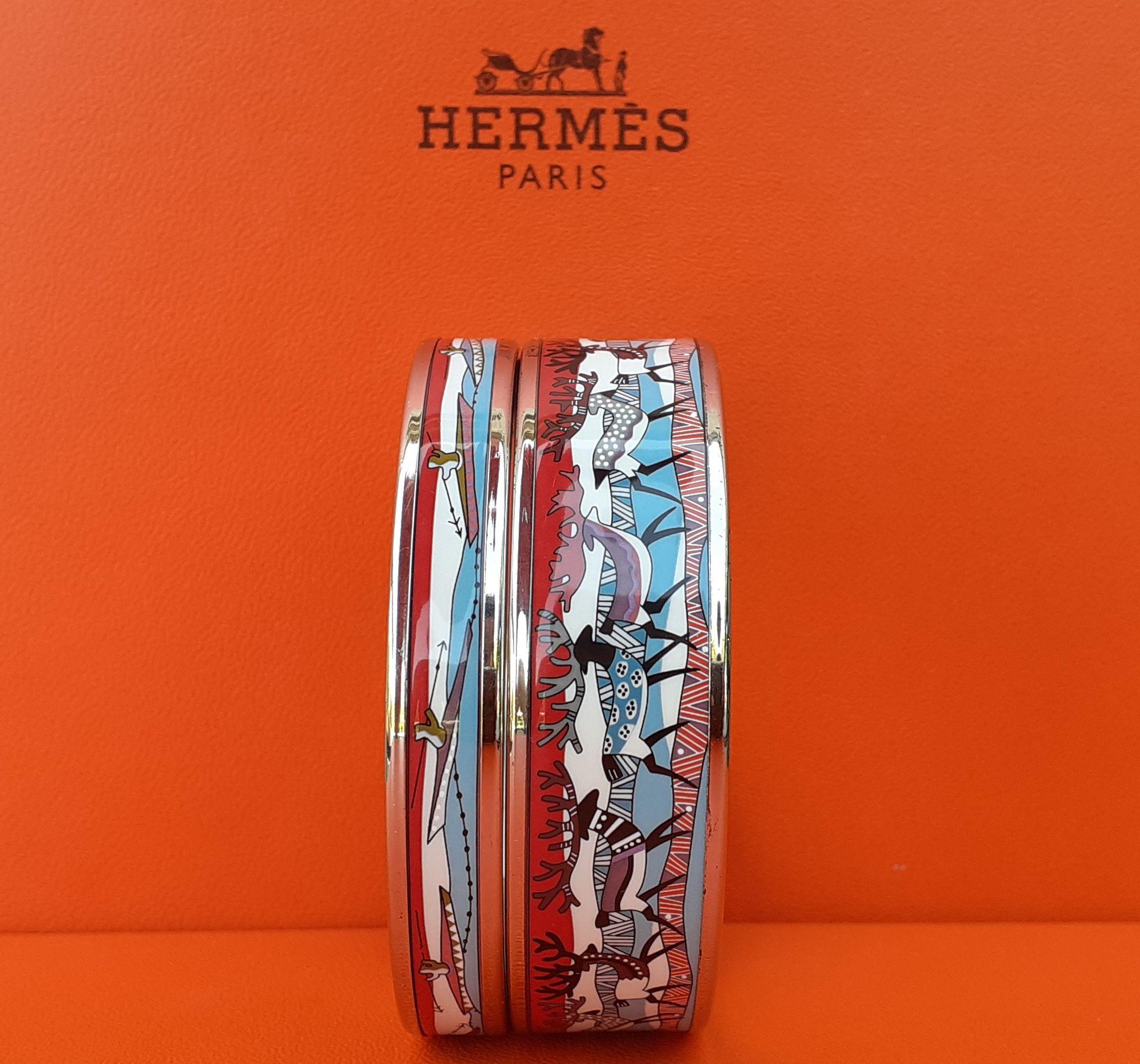 Hermès Set of 2 Enamel Bracelets La Vie Du Grand Nord Reindeer Phw Size 65 For Sale 1