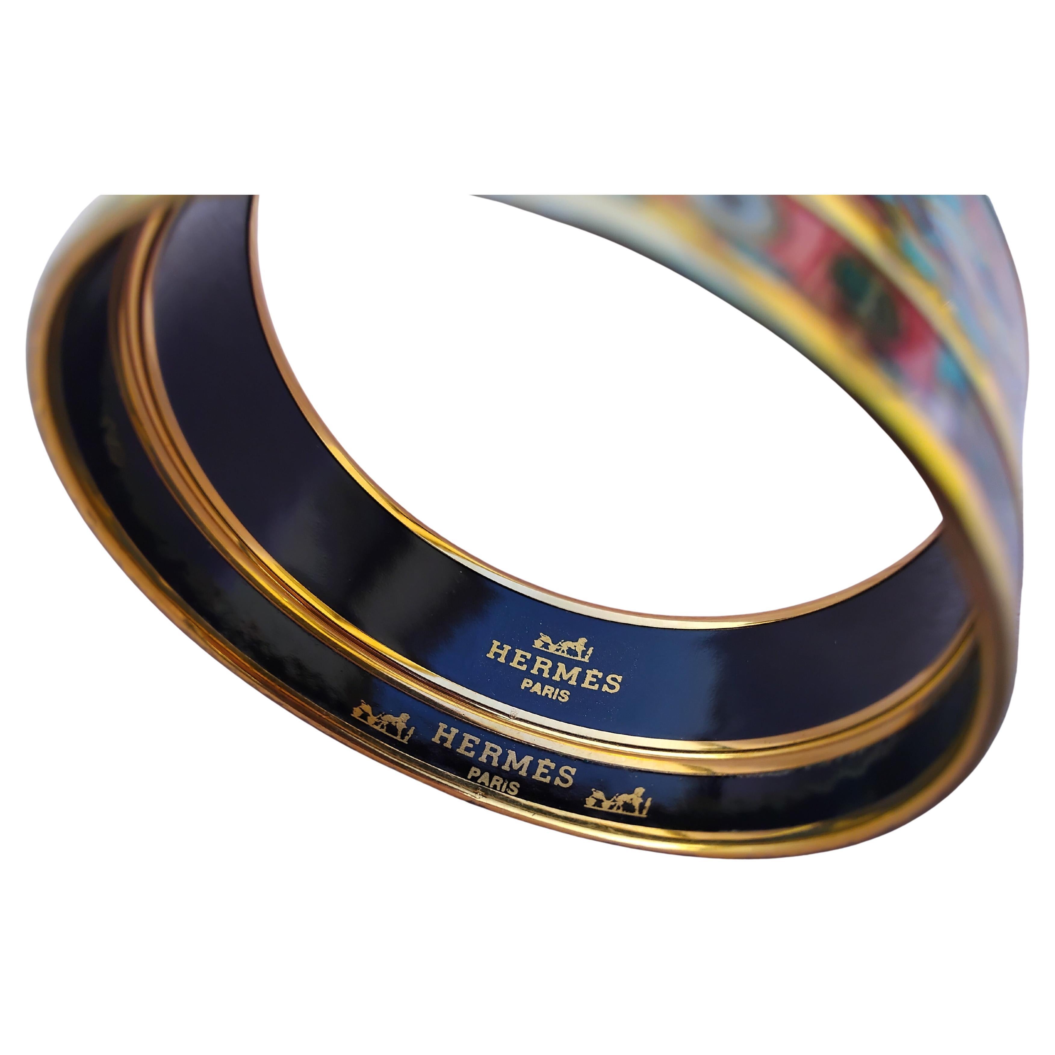 Hermès Set of 2 matchingEnamel Bracelet Petite Main Gold Hdw Size 65 Pour femmes en vente