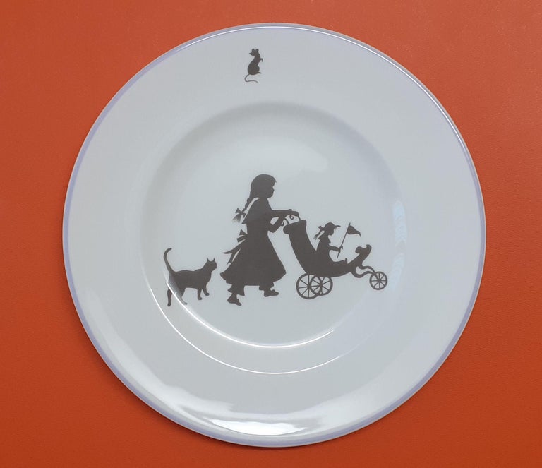 Hermès Set of 2 Plates Sihouettes Collection For Sale at 1stDibs
