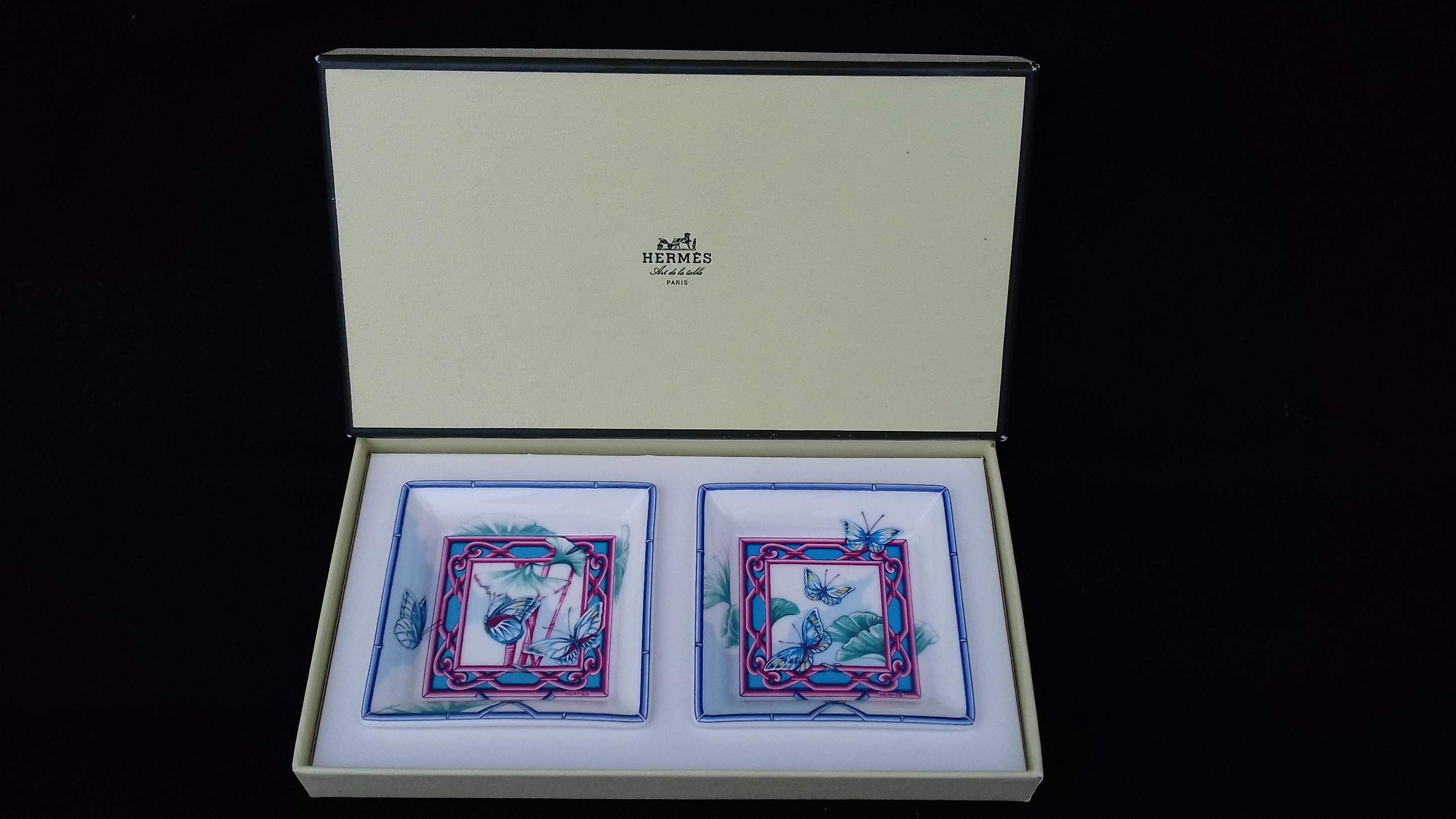 Hermès Set of 2 small Change Tray Ramekins Porcelain Butterflies Garden Rare 8