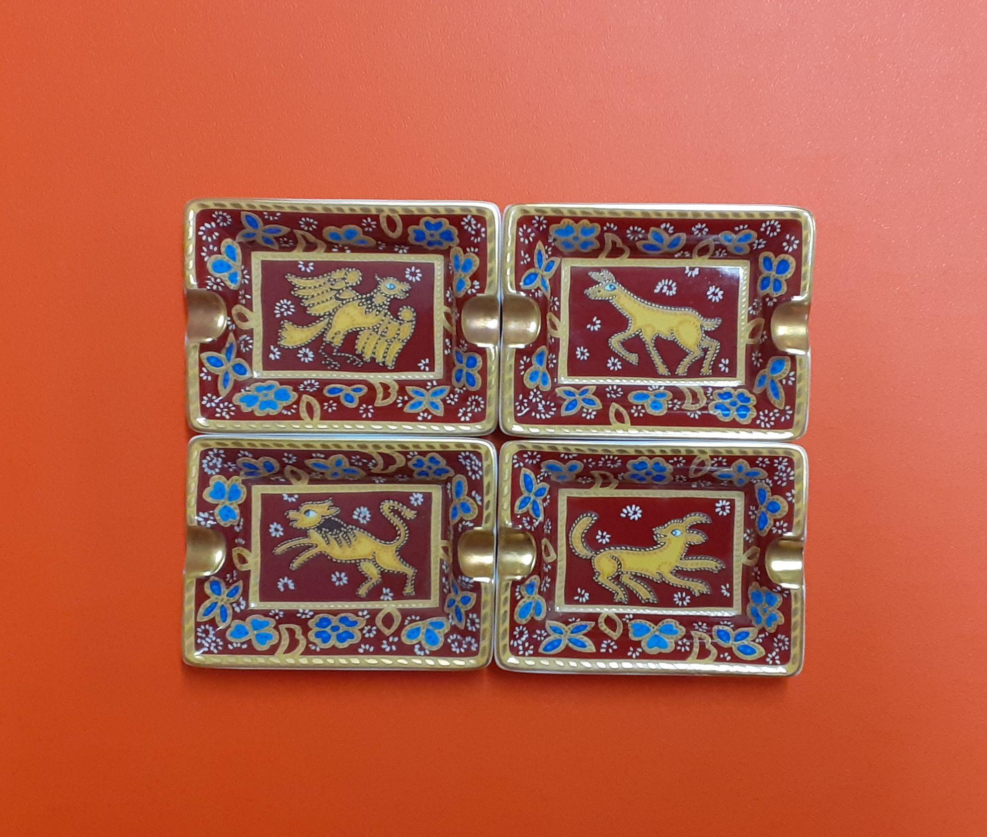Hermès Set of four Small Ashtrays Porcelain and Gold Animals Prints For Sale 6