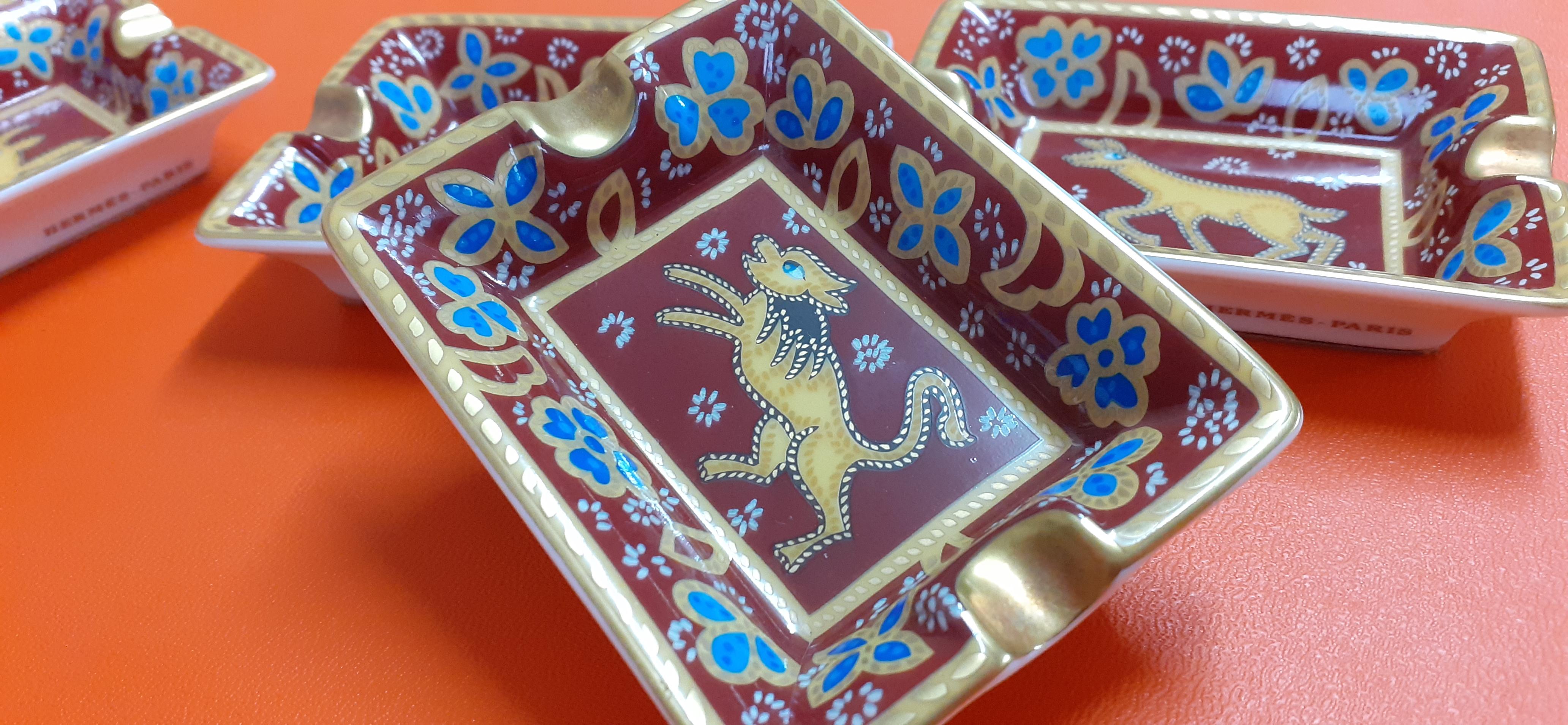 Hermès Set of four Small Ashtrays Porcelain and Gold Animals Prints For Sale 9