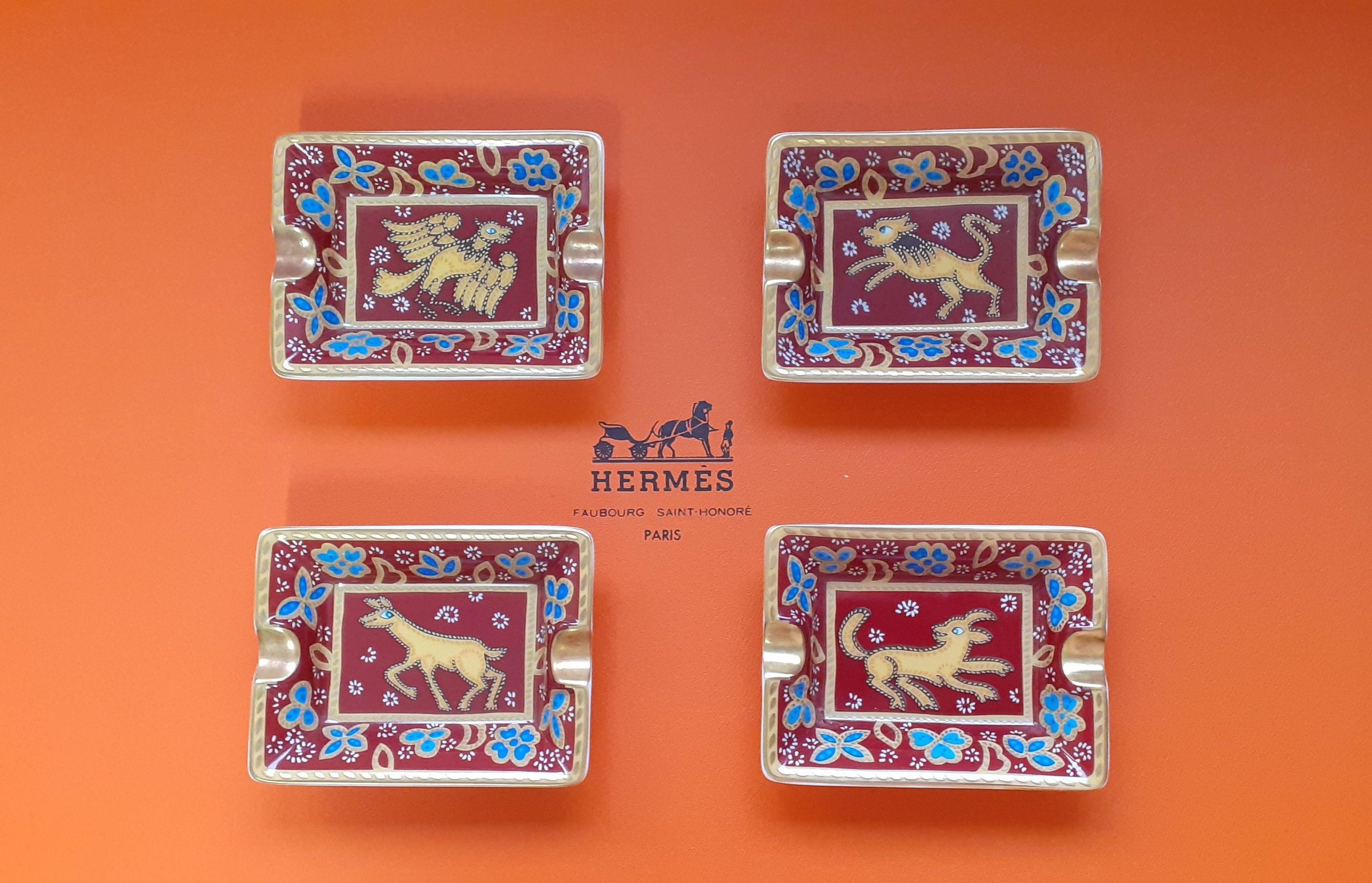 Hermès Set of four Small Ashtrays Porcelain and Gold Animals Prints For Sale 12