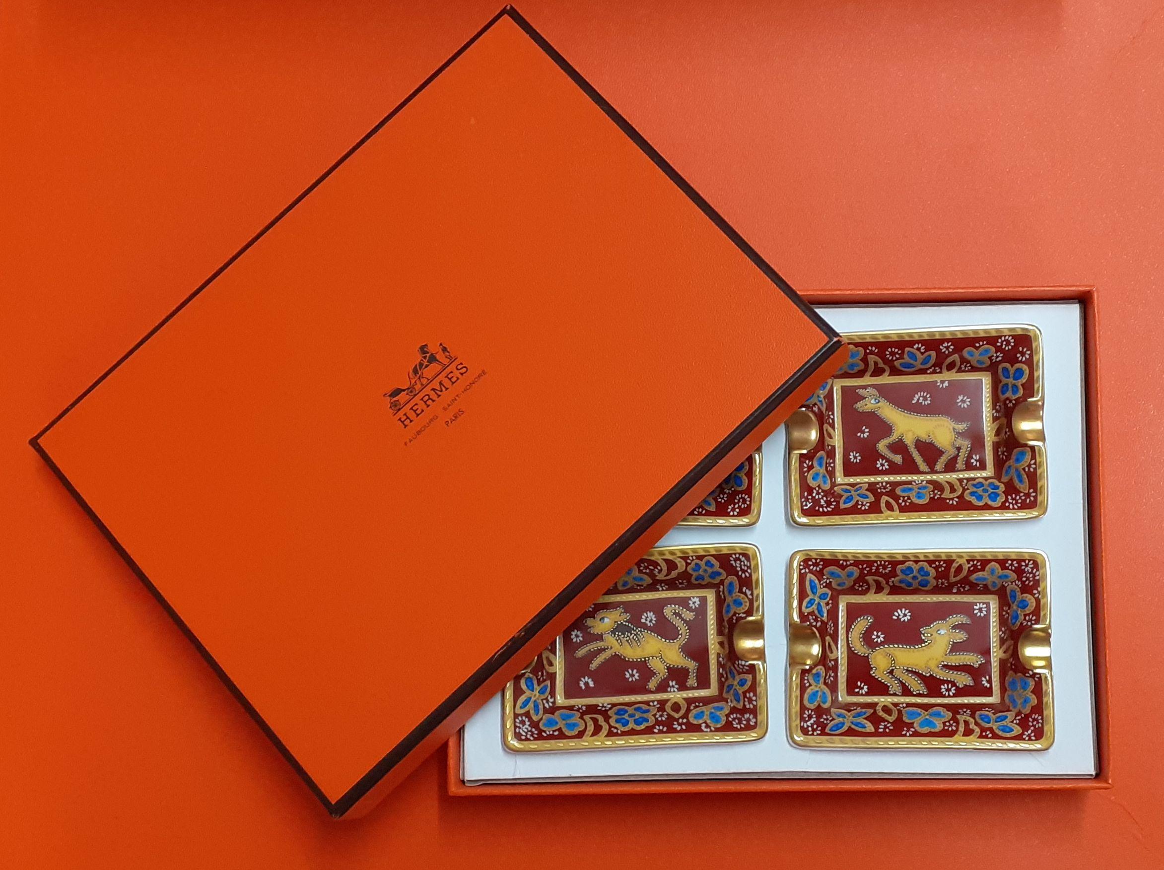 Hermès Set of four Small Ashtrays Porcelain and Gold Animals Prints For Sale 13
