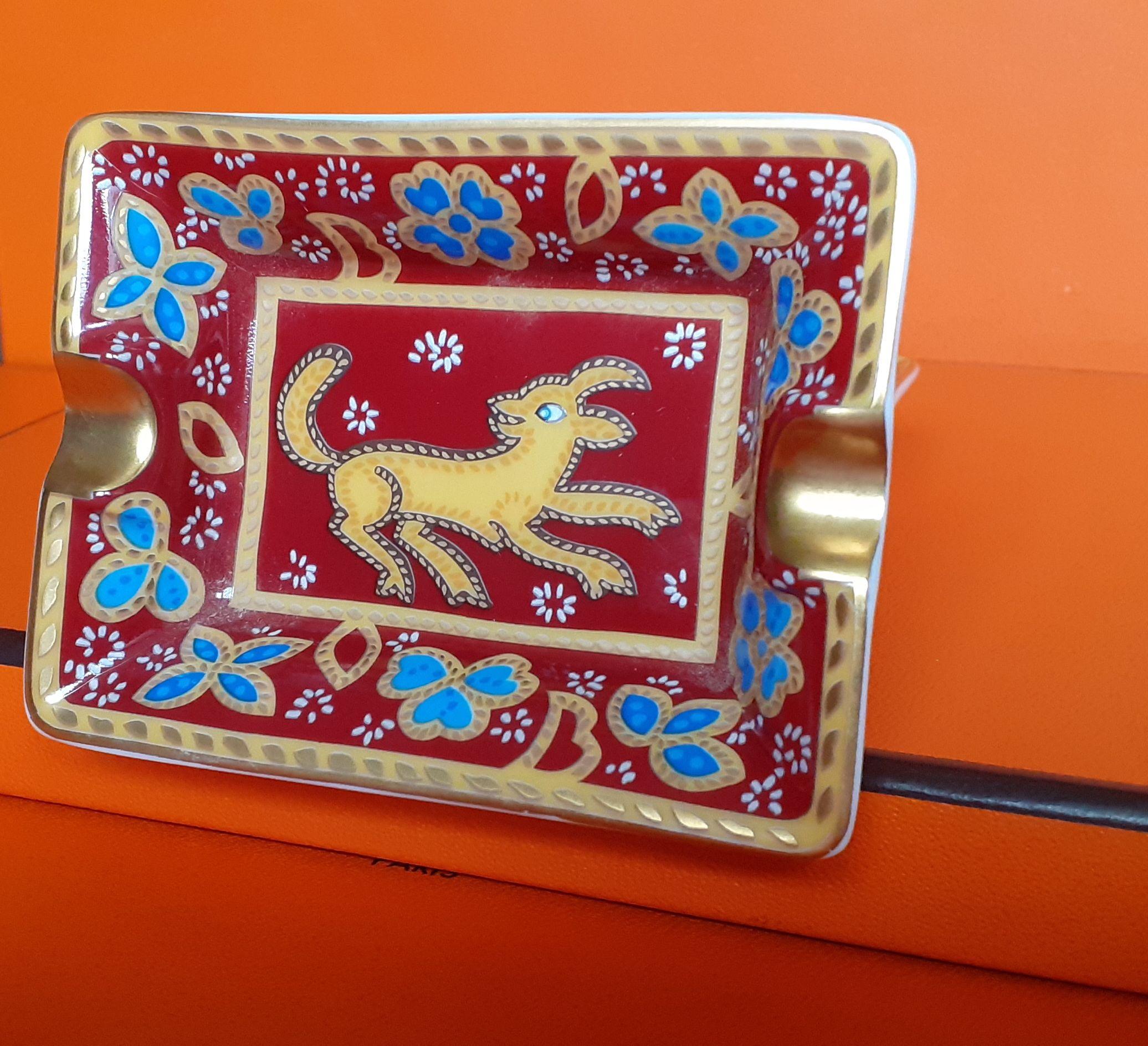 Hermès Set of four Small Ashtrays Porcelain and Gold Animals Prints For Sale 1