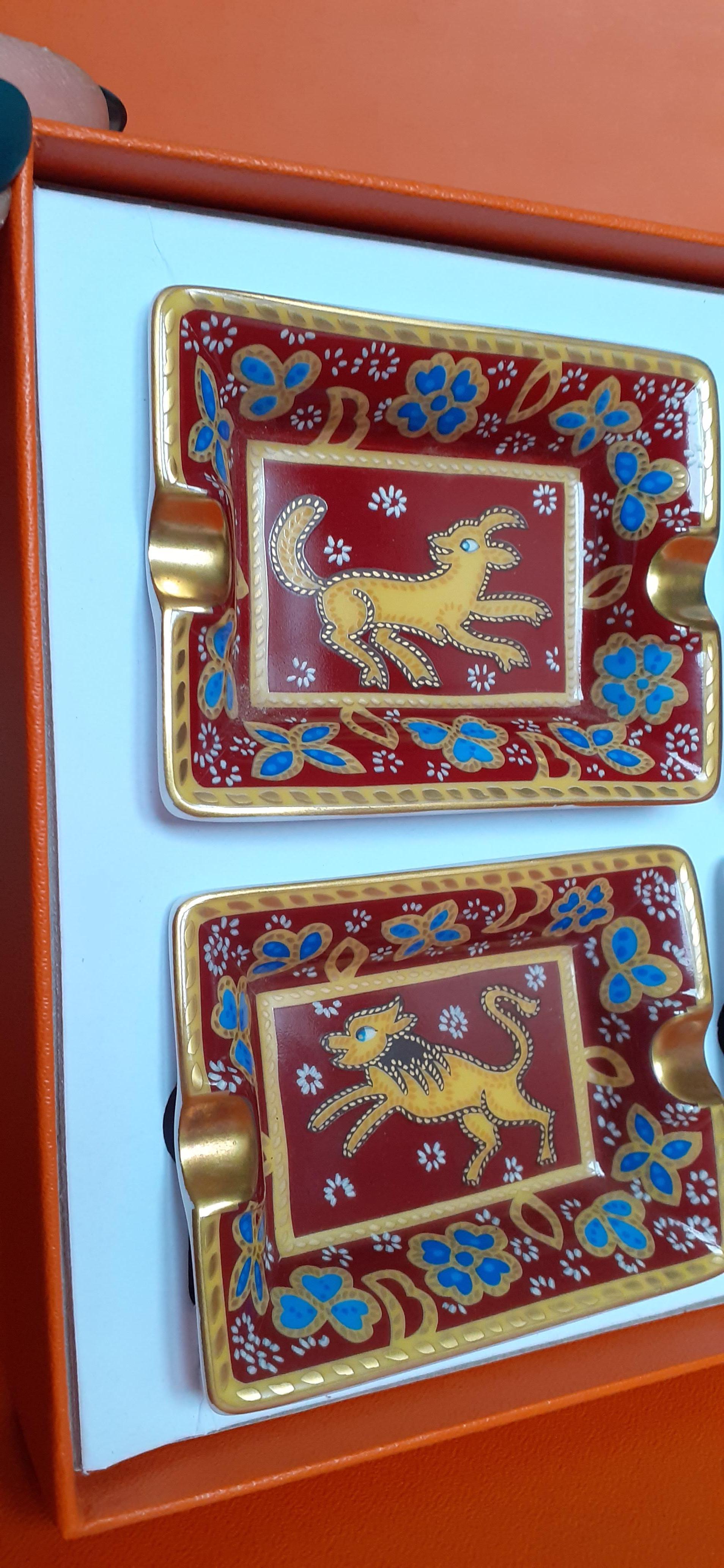 Hermès Set of four Small Ashtrays Porcelain and Gold Animals Prints For Sale 2