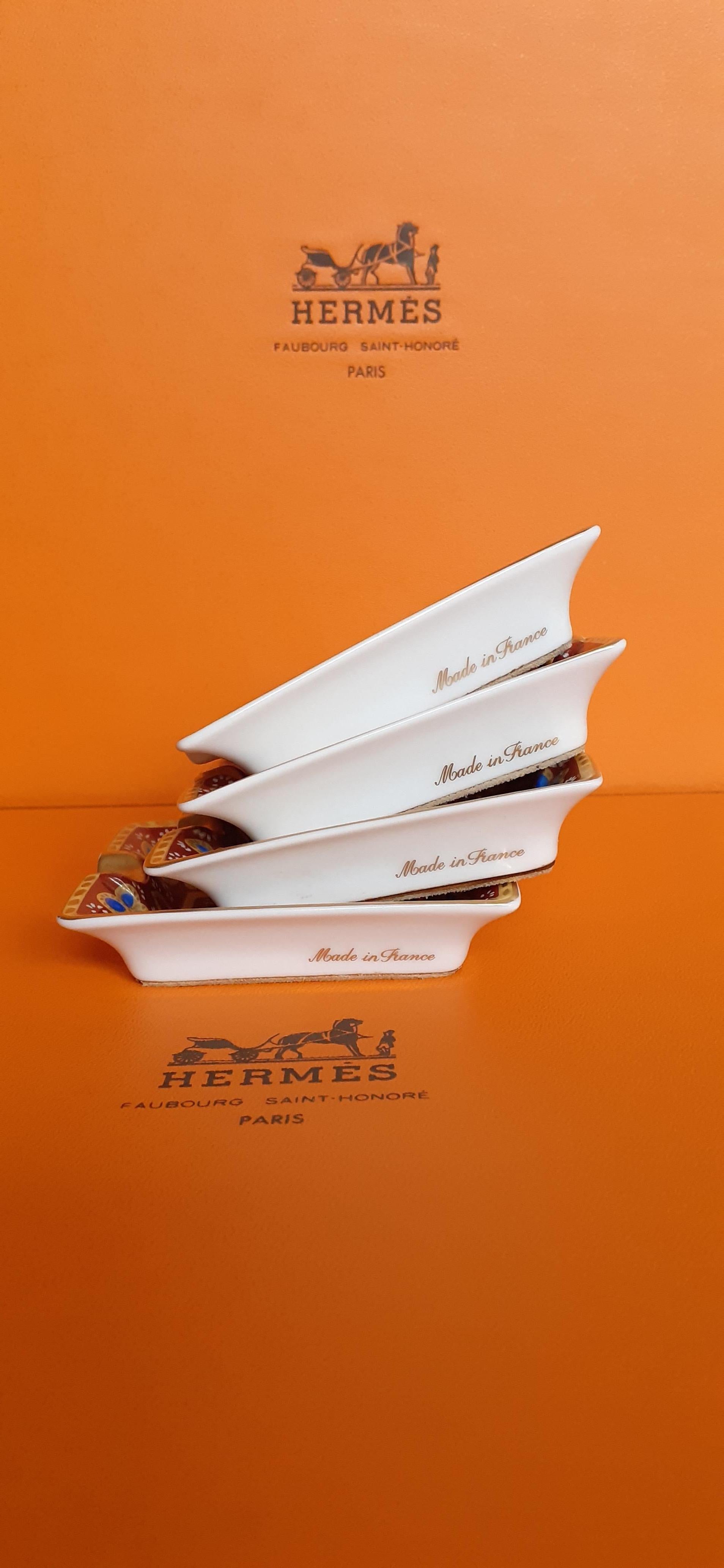 Hermès Set of four Small Ashtrays Porcelain and Gold Animals Prints For Sale 5