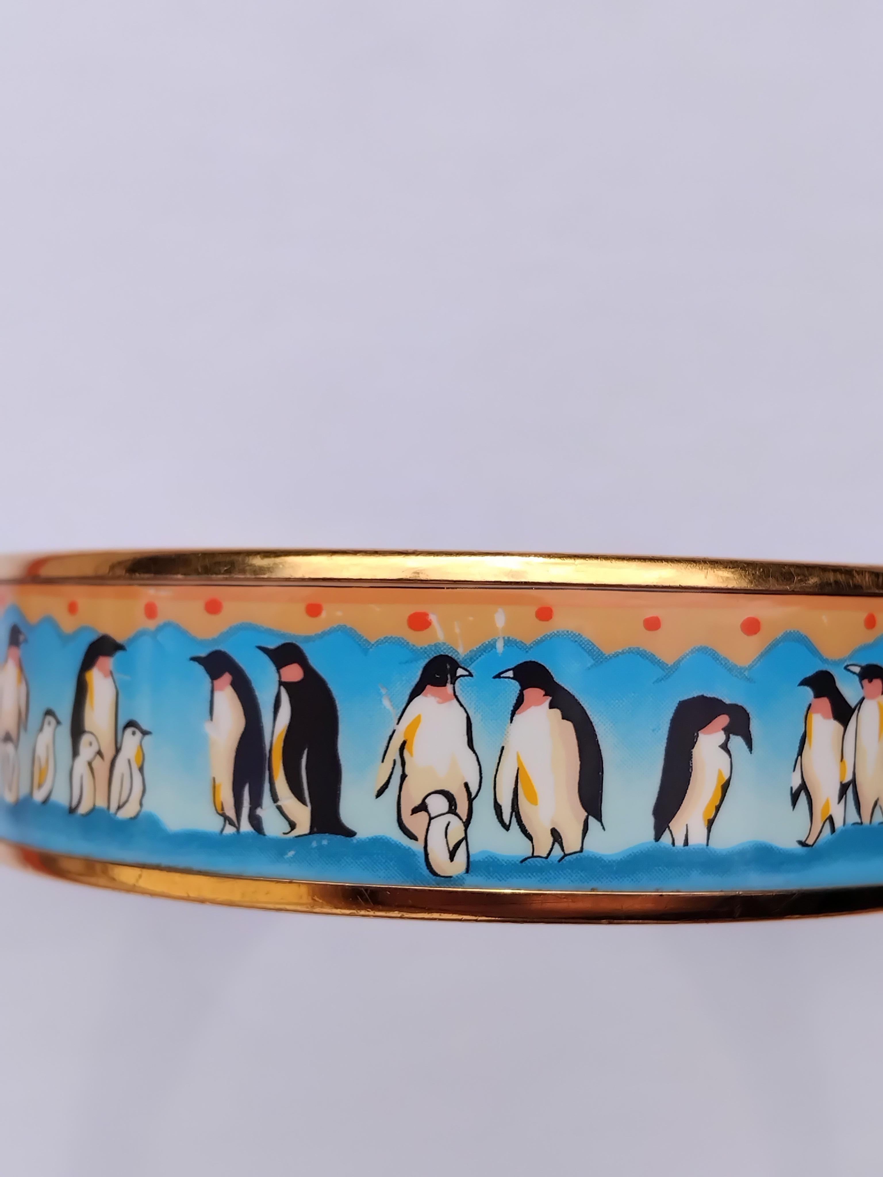 Hermès Set of Bracelet and Earrings Penguins Blue Gold Hdw Size 70 For Sale 17