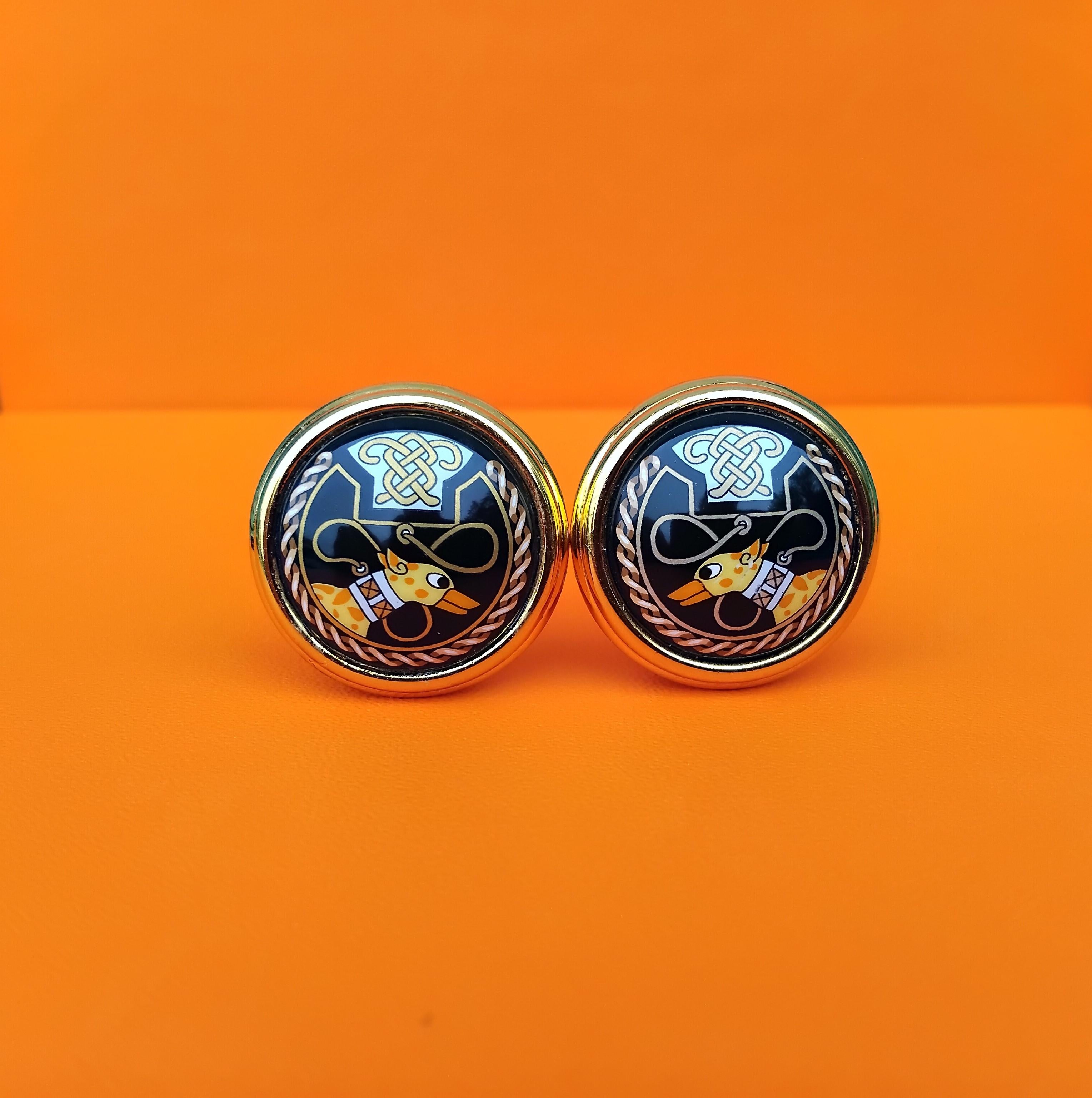 Hermès Set of Bracelets and Earrings Greyhound Dog Levriers Print Size 70 For Sale 1