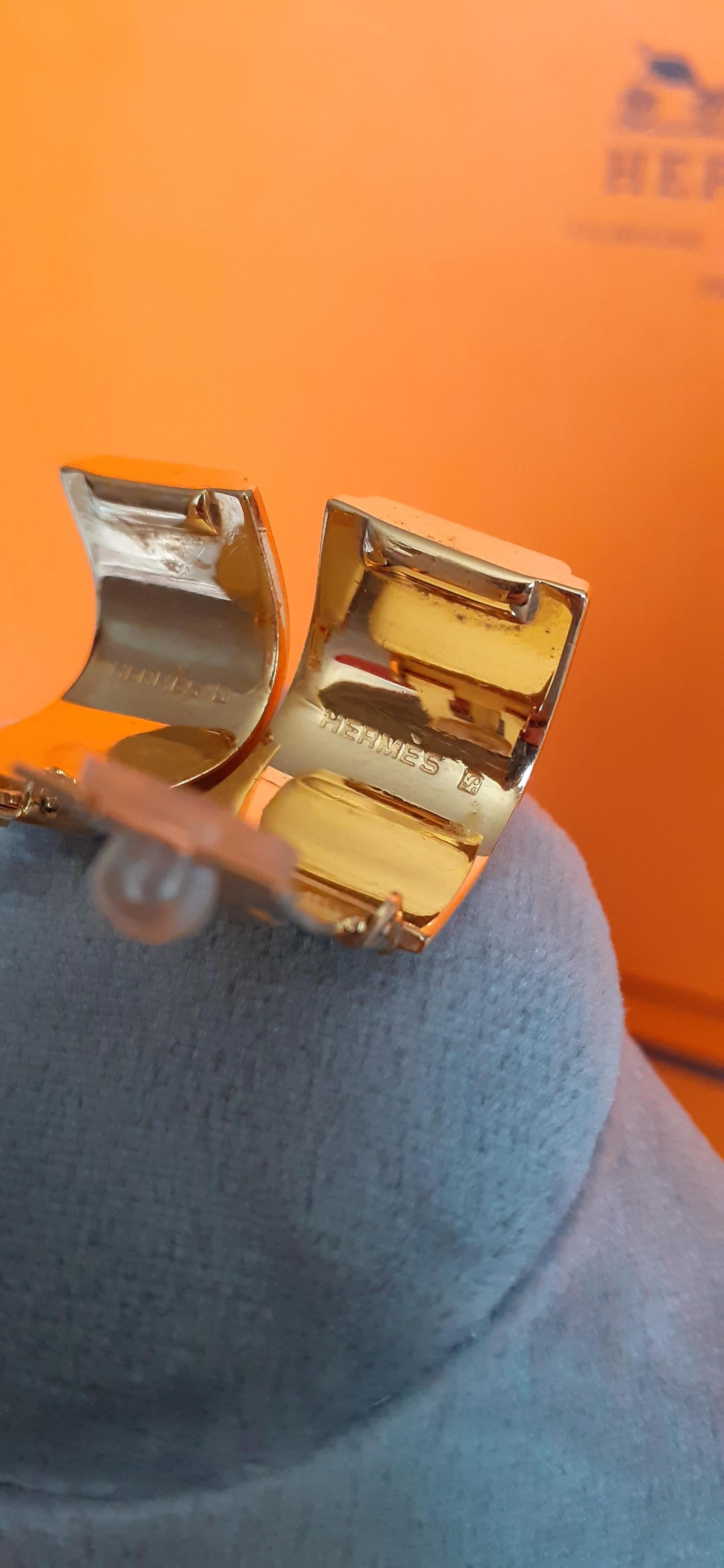 Hermès Satz von Emaille-Armband und Ohrringe Hasen Hunde Gold Hdw Größe GM 70 im Angebot 9