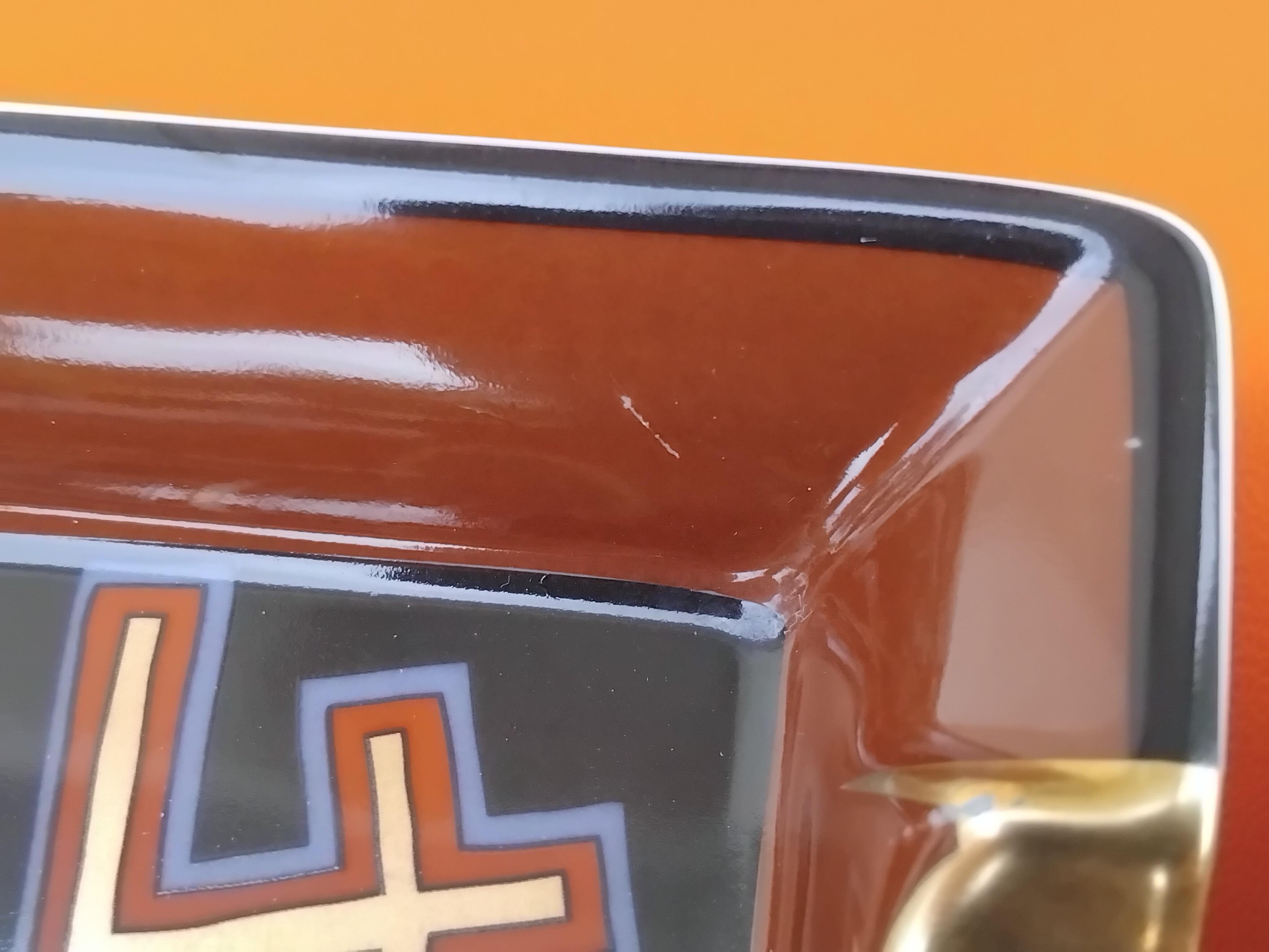 Hermès Set di quattro piccoli posacenere Tohu Bohu in porcellana e oro in vendita 15