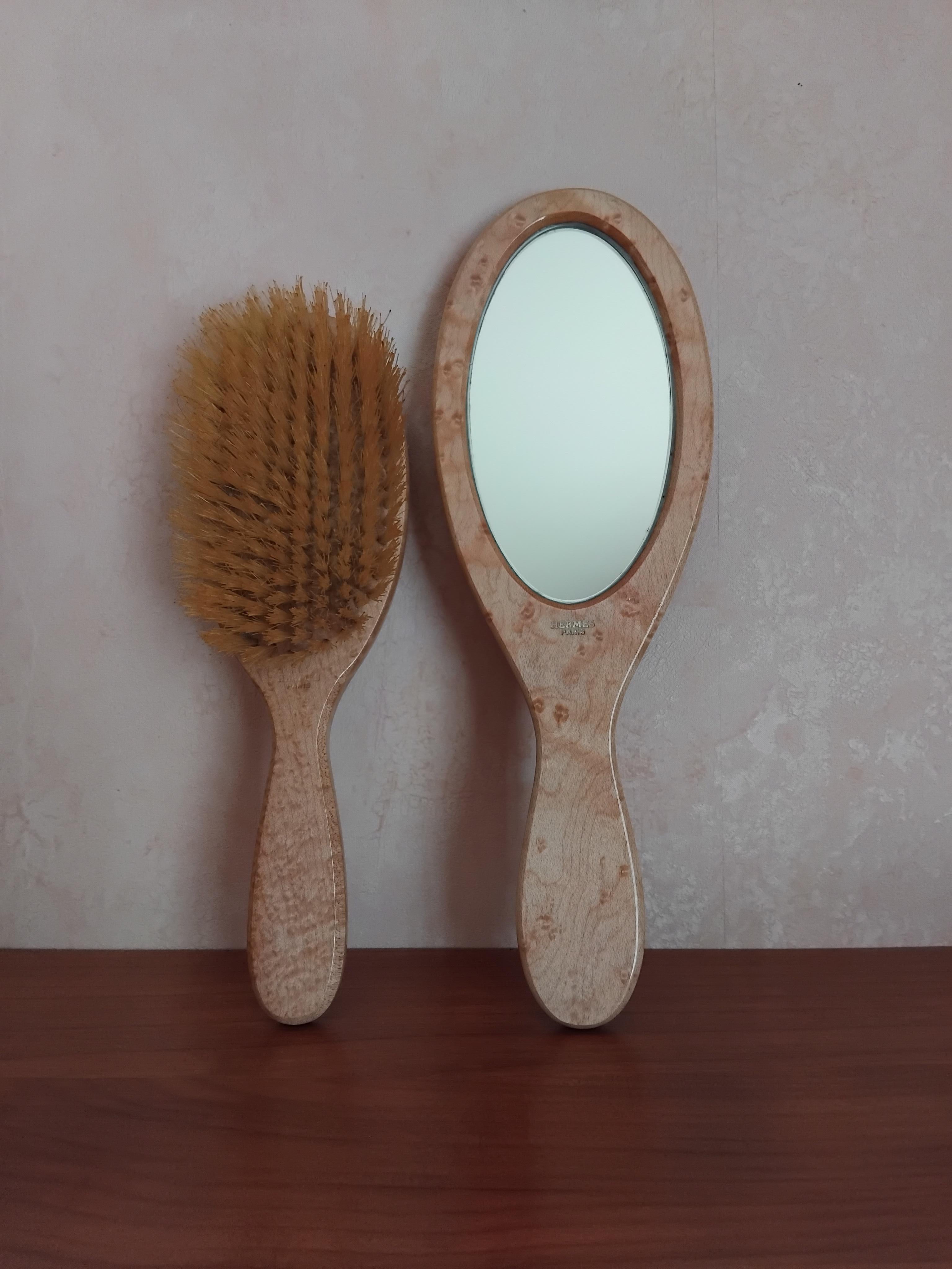 Hermès Set of Hair Brush and Mirror Inlaid Lacquered Wood H Lift For Sale 1