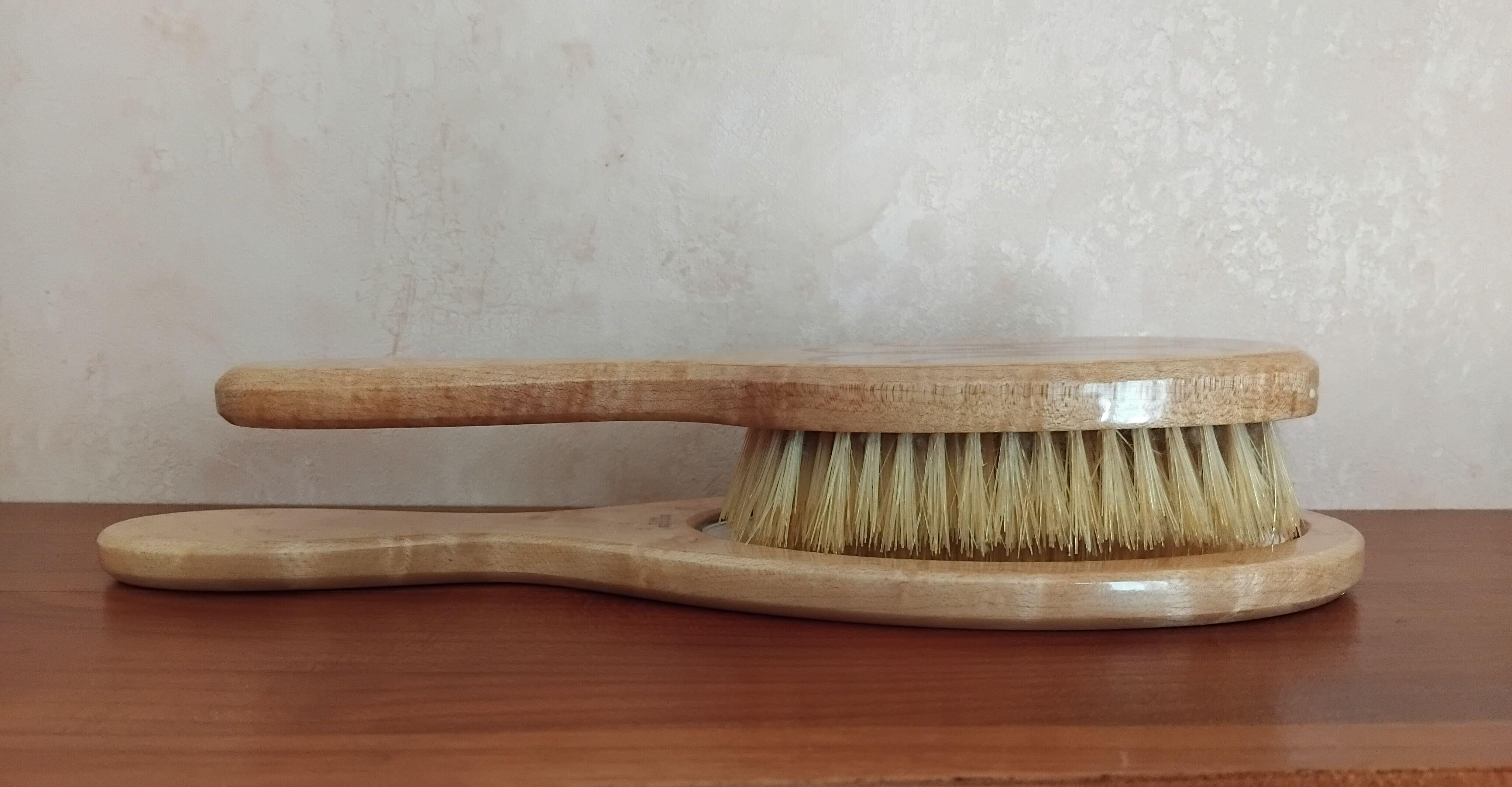 Hermès Set of Hair Brush and Mirror Inlaid Lacquered Wood H Lift For Sale 2