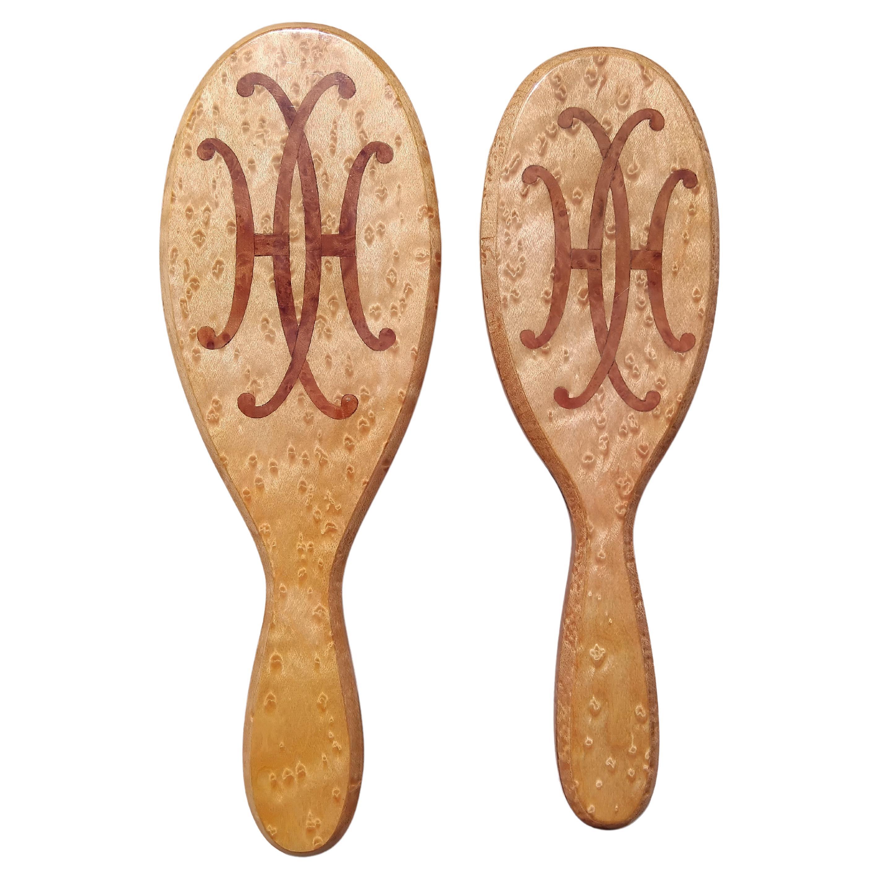 Hermès Set of Hair Brush and Mirror Inlaid Lacquered Wood H Lift For Sale