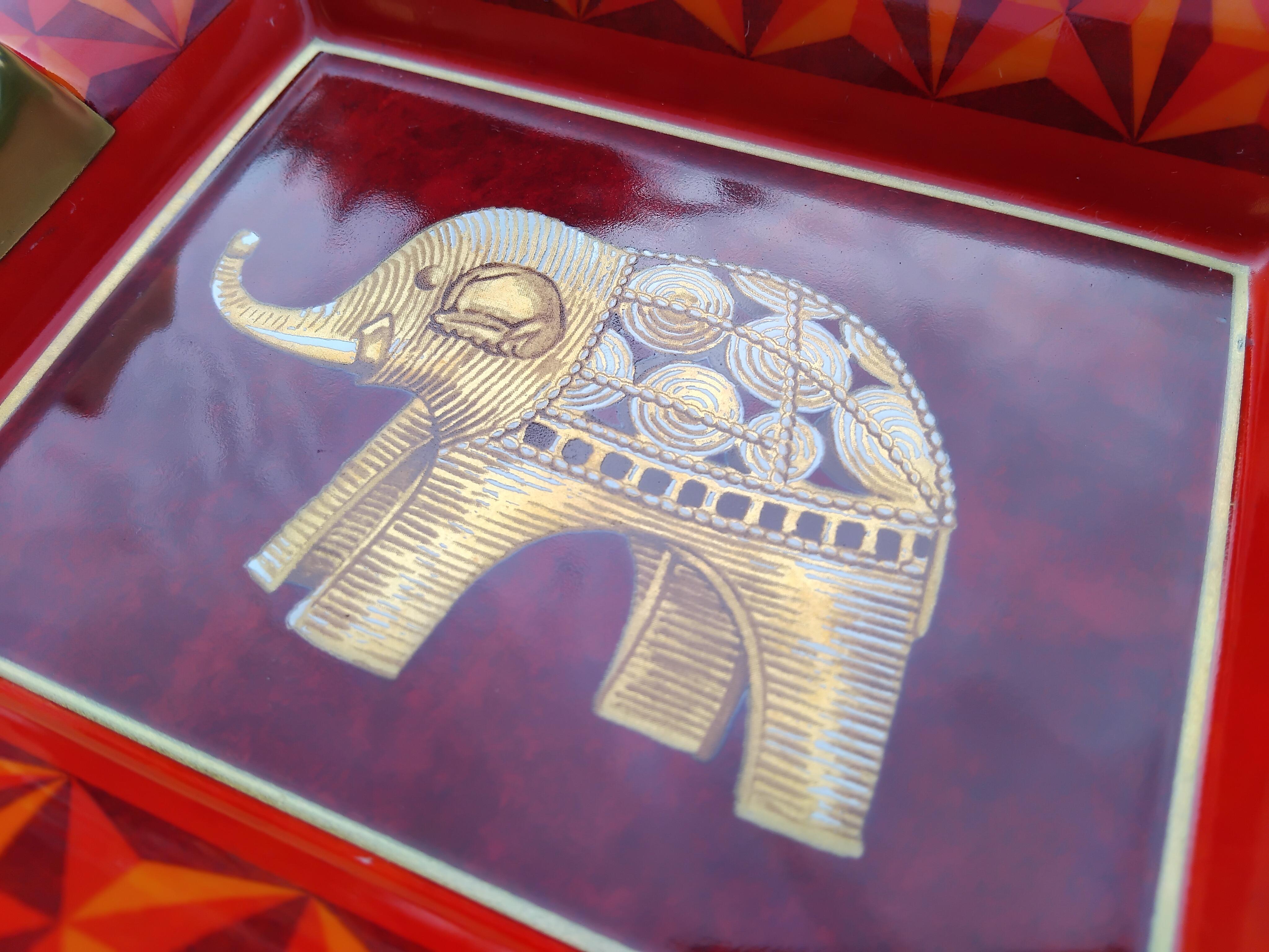Hermès Set von Maske und Elefant Matching Aschenbecher Porzellan Afrika Thema im Angebot 5