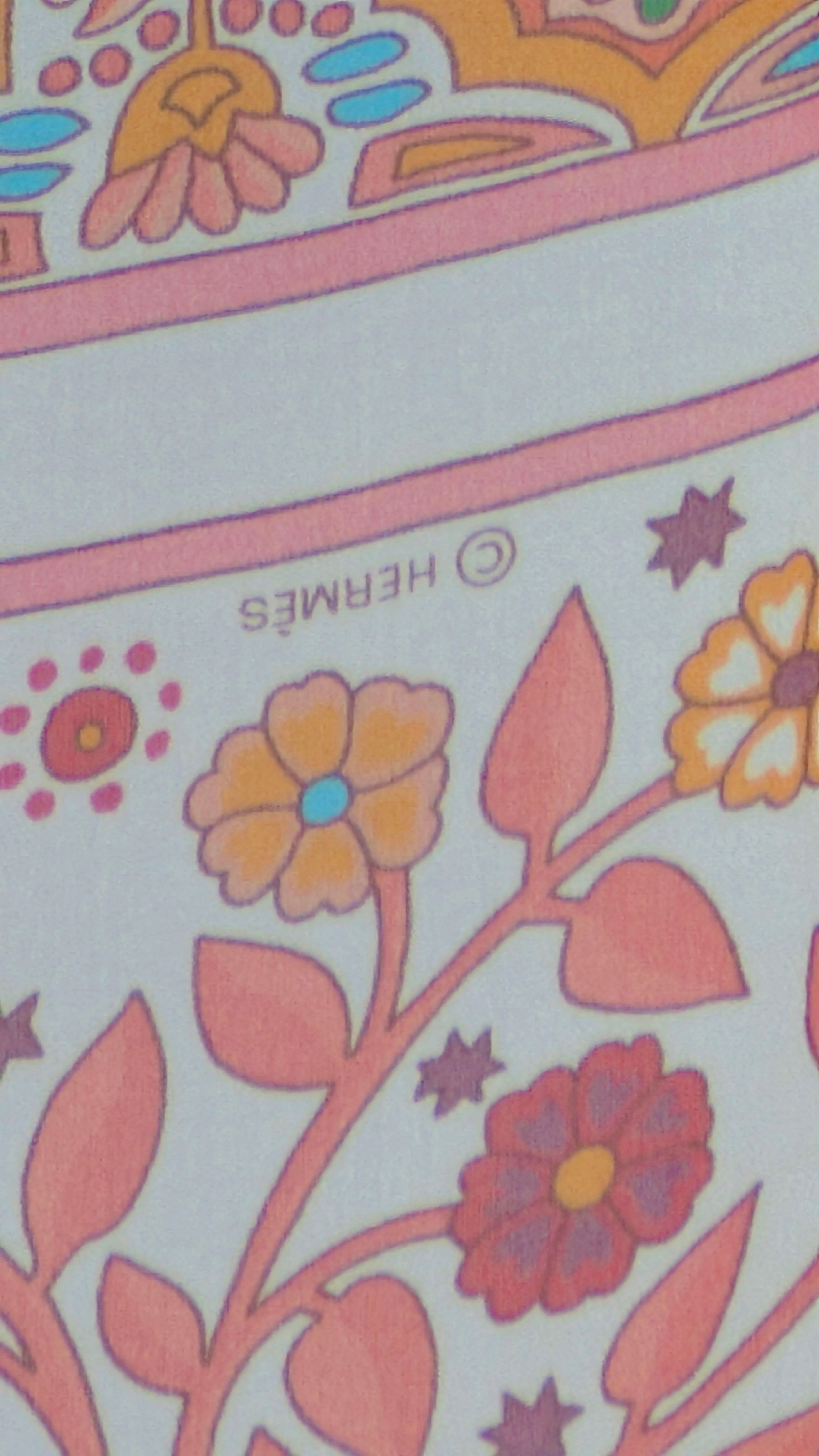 HERMÈS shawl AUX PORTES DU PALAIS Unisexe en vente