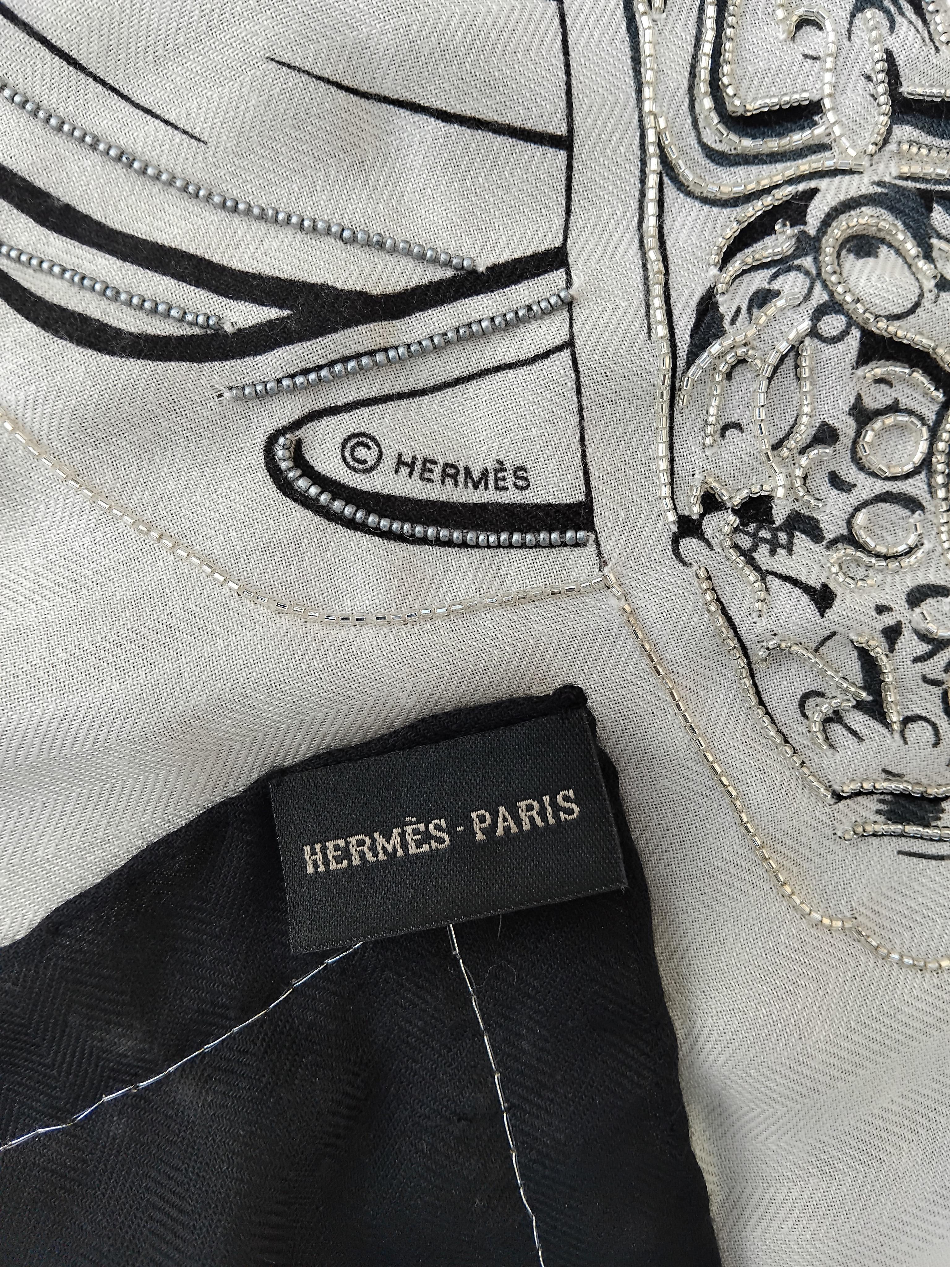 Hermès Shawl Scarf Brides De Gala Precious Embroidered Cashmere Silk 140 cm For Sale 4
