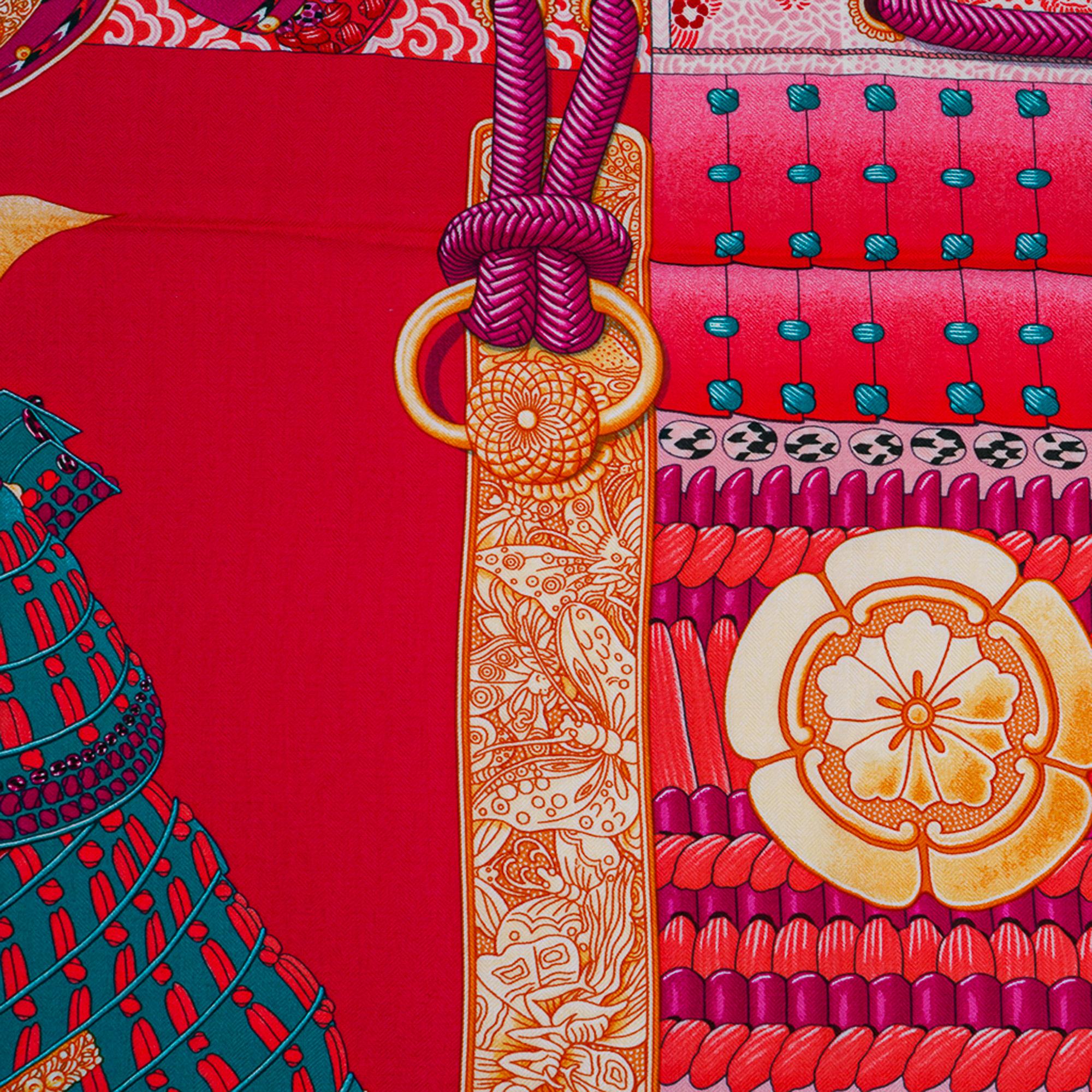 Châle Hermès GM Parures de Samouraïs en cachemire rose indien vert corail 140 cm, Neuf en vente 9