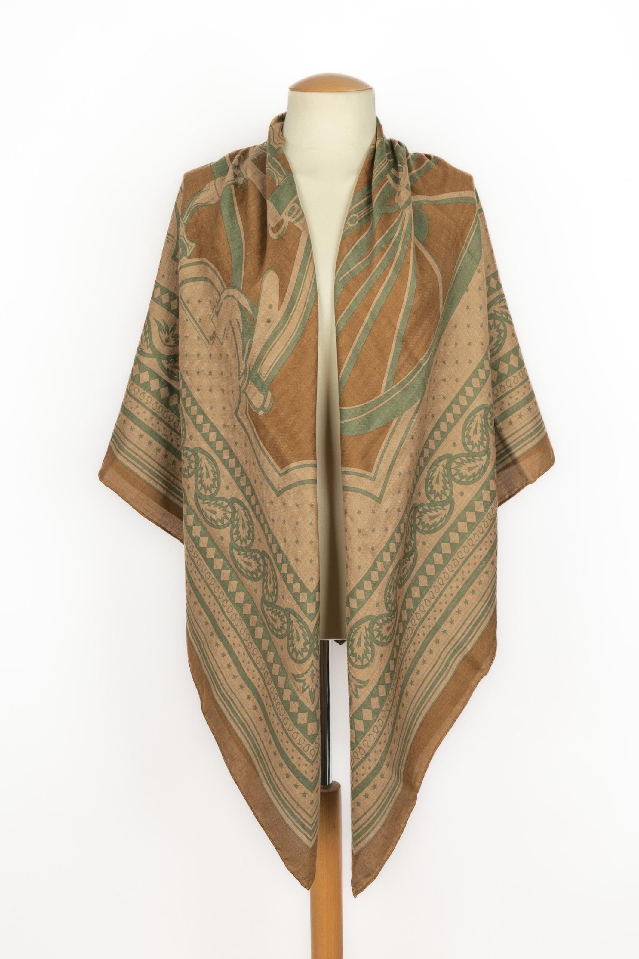 HERMÈS - (Made in France) Topstitched silk and cashmere shawl with the 