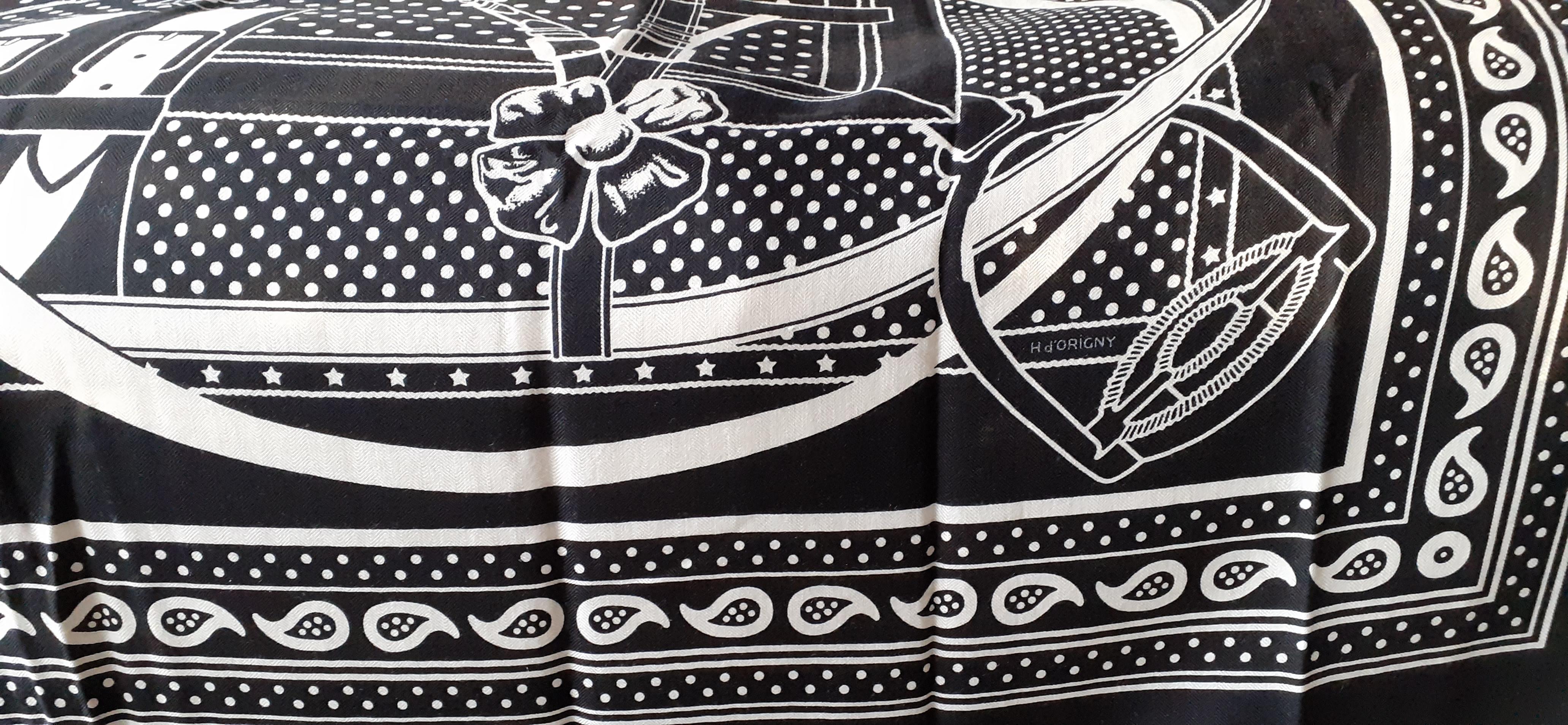 Hermès Shawl Scarf Grand Manege Bandana Cashmere and Silk White Black 140 cm 3