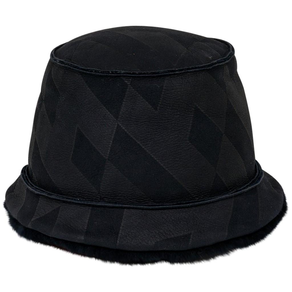 Vintage Hermès Hats - 24 For Sale at 1stDibs | bucket hat hermes 