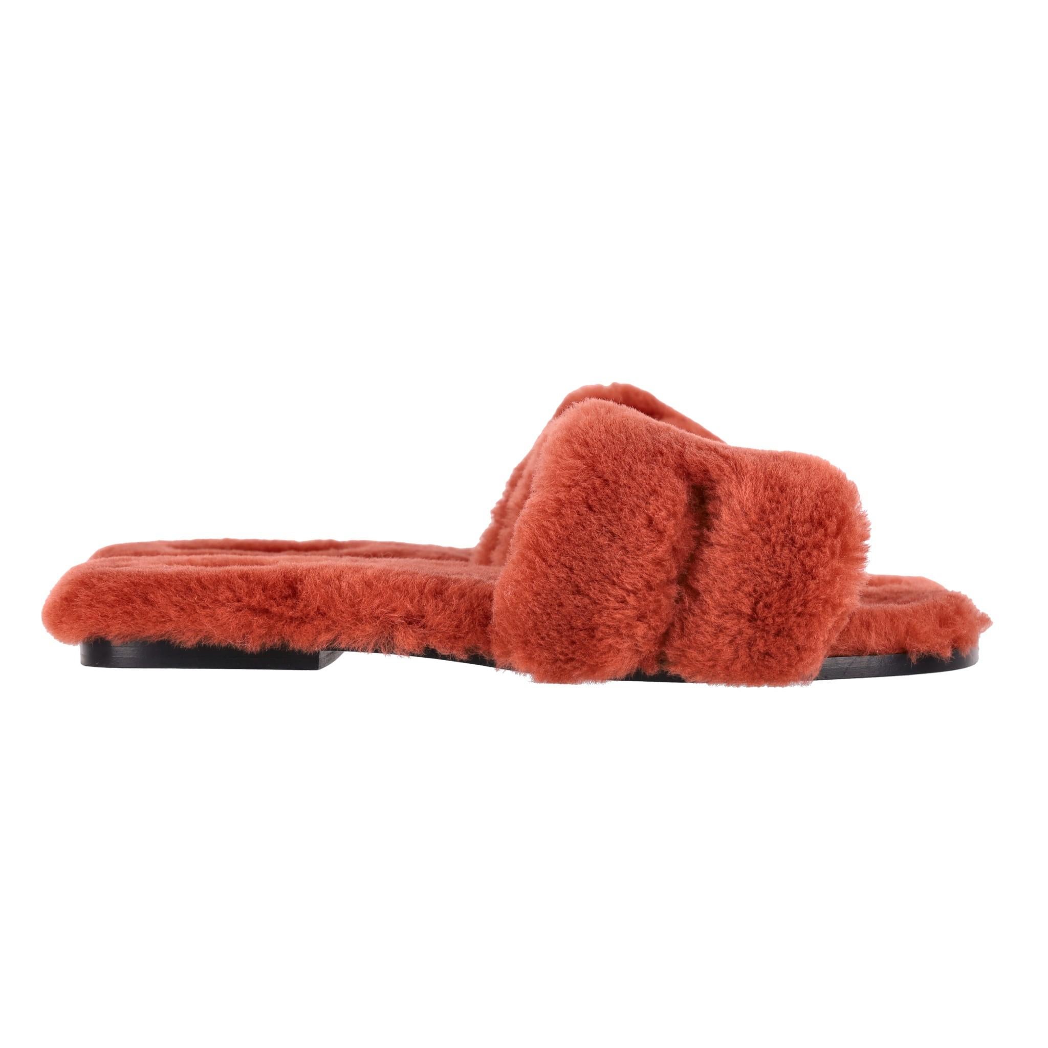 Marron Sandales en shearling Oran de Hermes