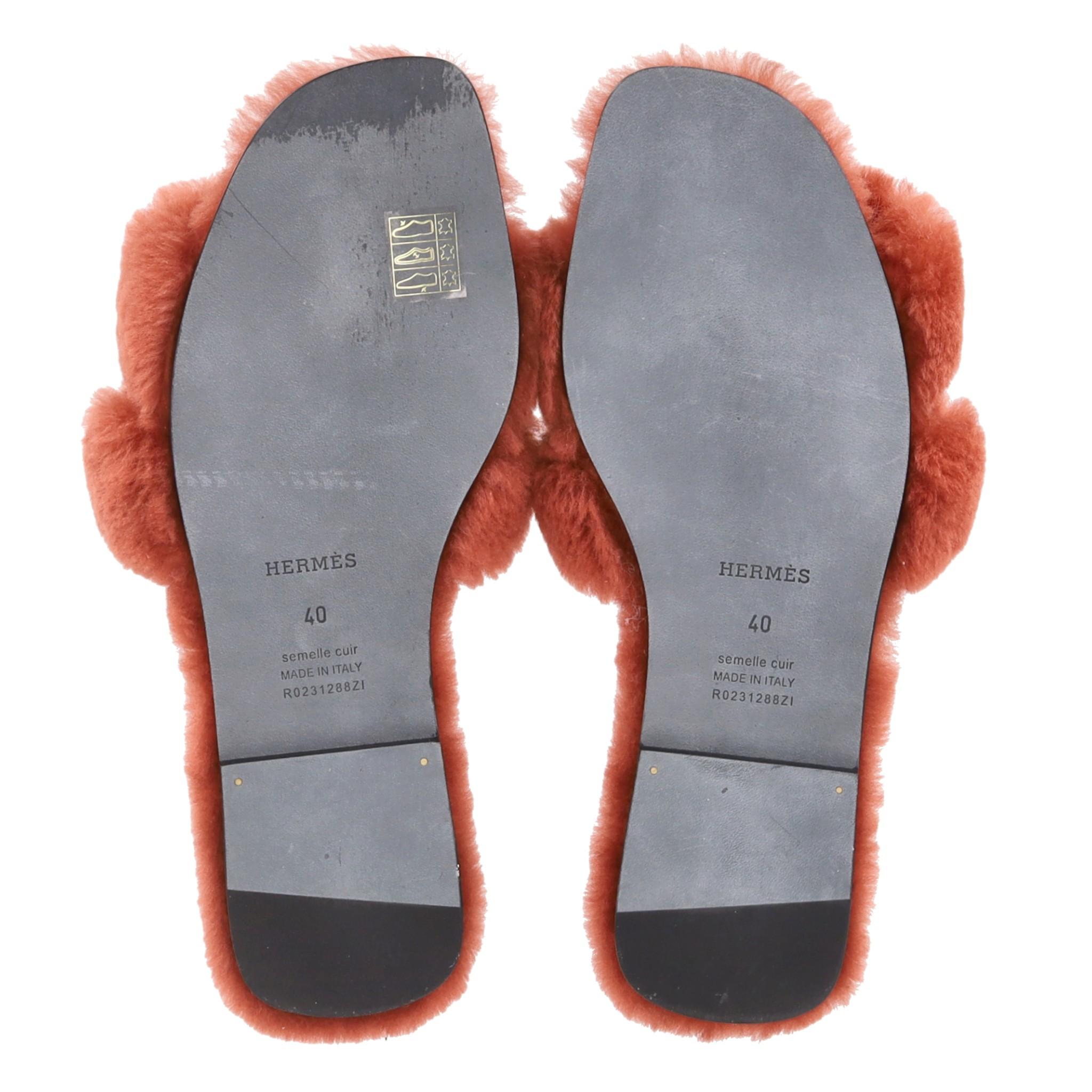  Sandales en shearling Oran de Hermes Pour femmes 