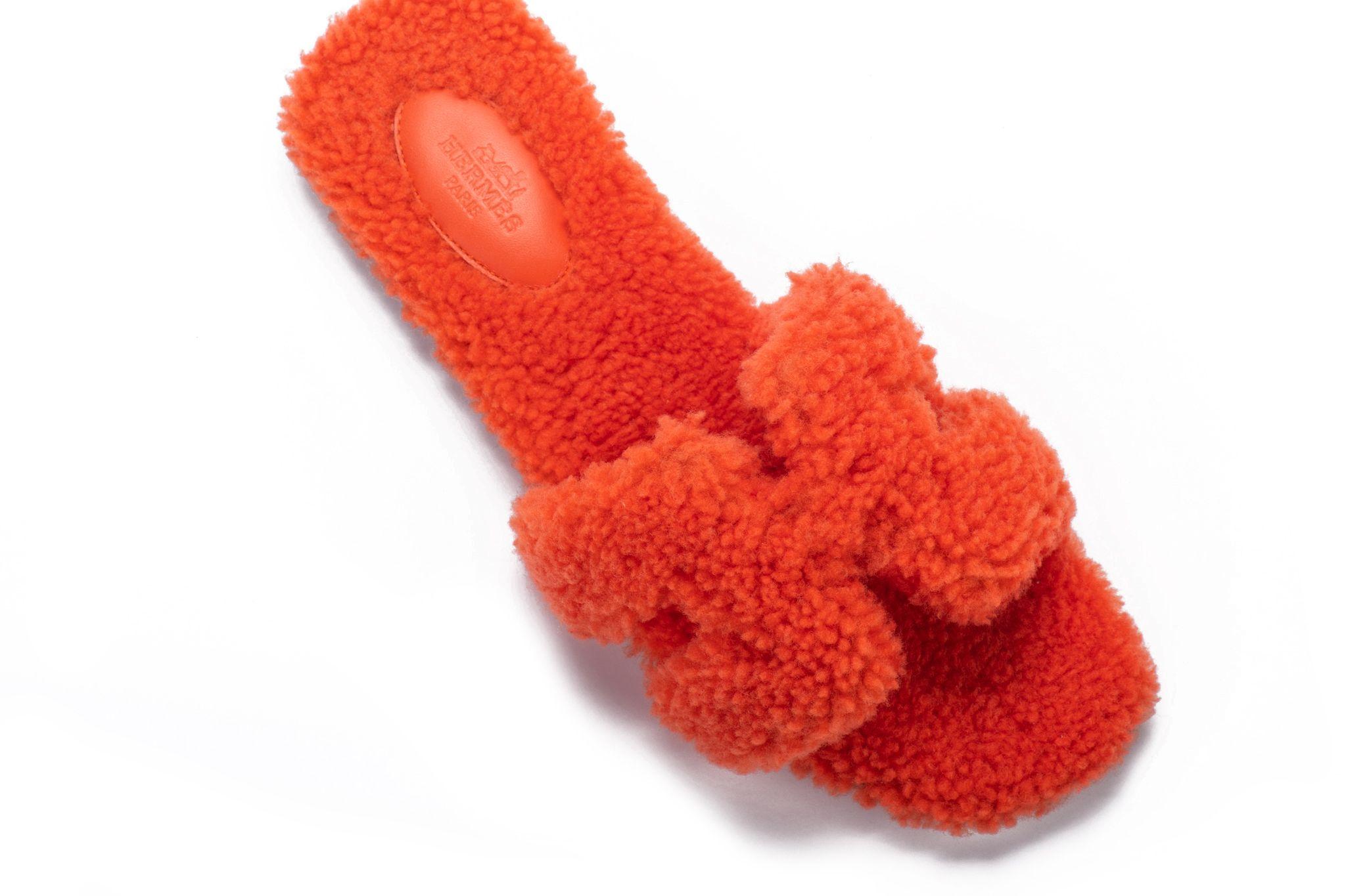 Hermès - Sac Oran Teddy orange en peau de mouton BNIB Neuf - En vente à West Hollywood, CA