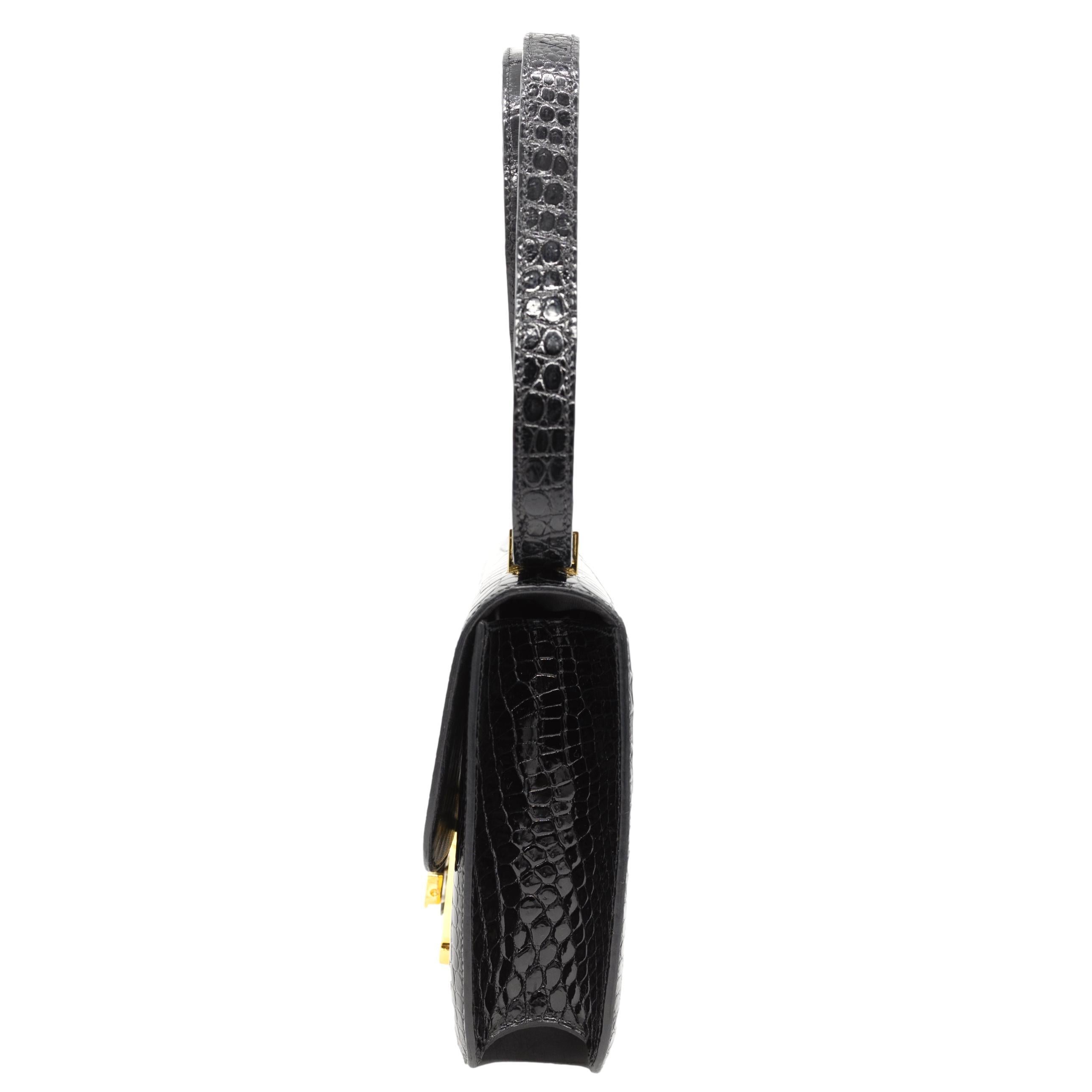 Hermès Shiny Black Porosus Crocodile 23cm Constance Bag with Gold Hardware, 2001 For Sale 1