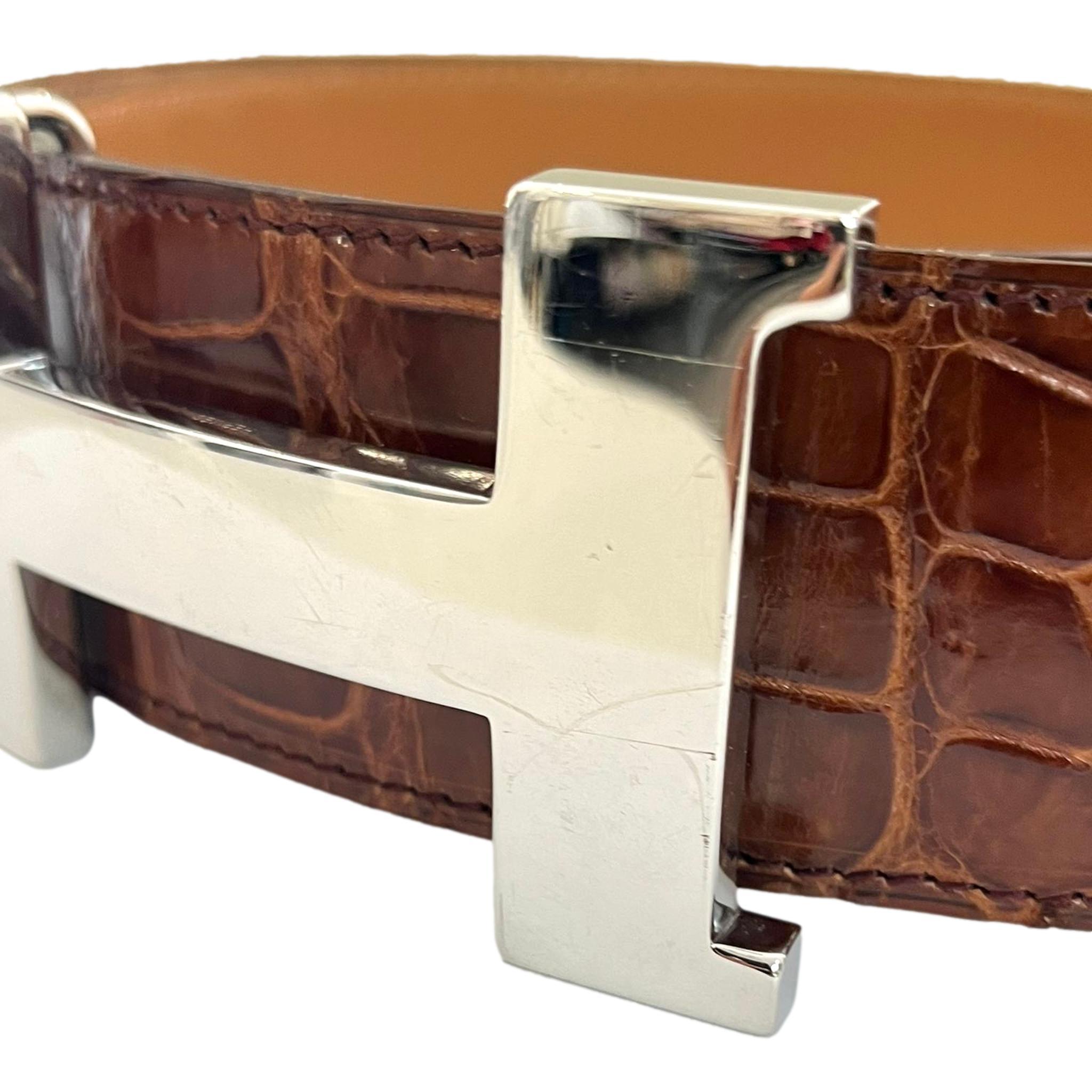 Hermes Shiny Crocodile Skin Belt With Large 'H' Palladium Buckle In Excellent Condition For Sale In London, GB