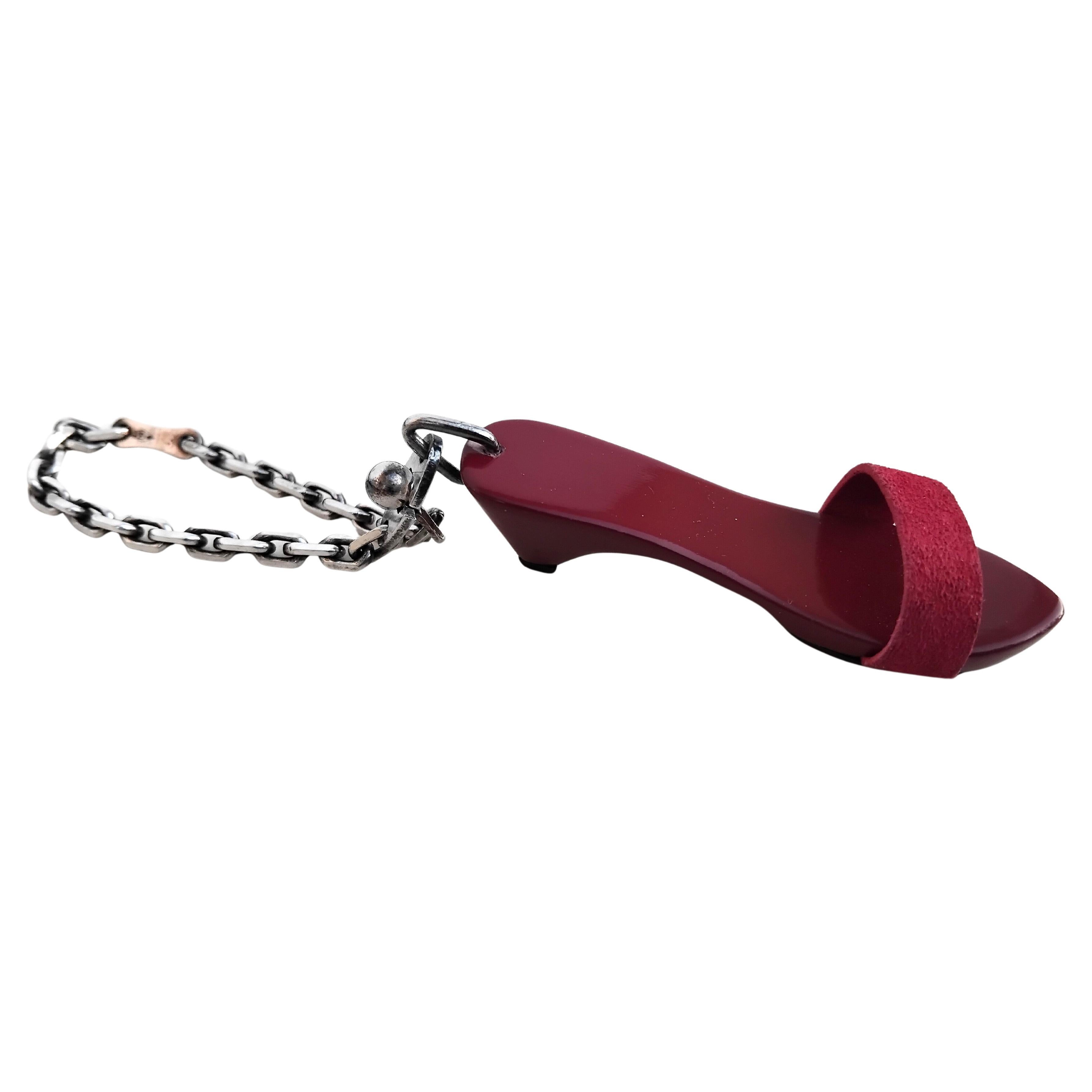 Brown Hermès Shoe Shaped Lacquered Wood Key Ring Charm For Sale
