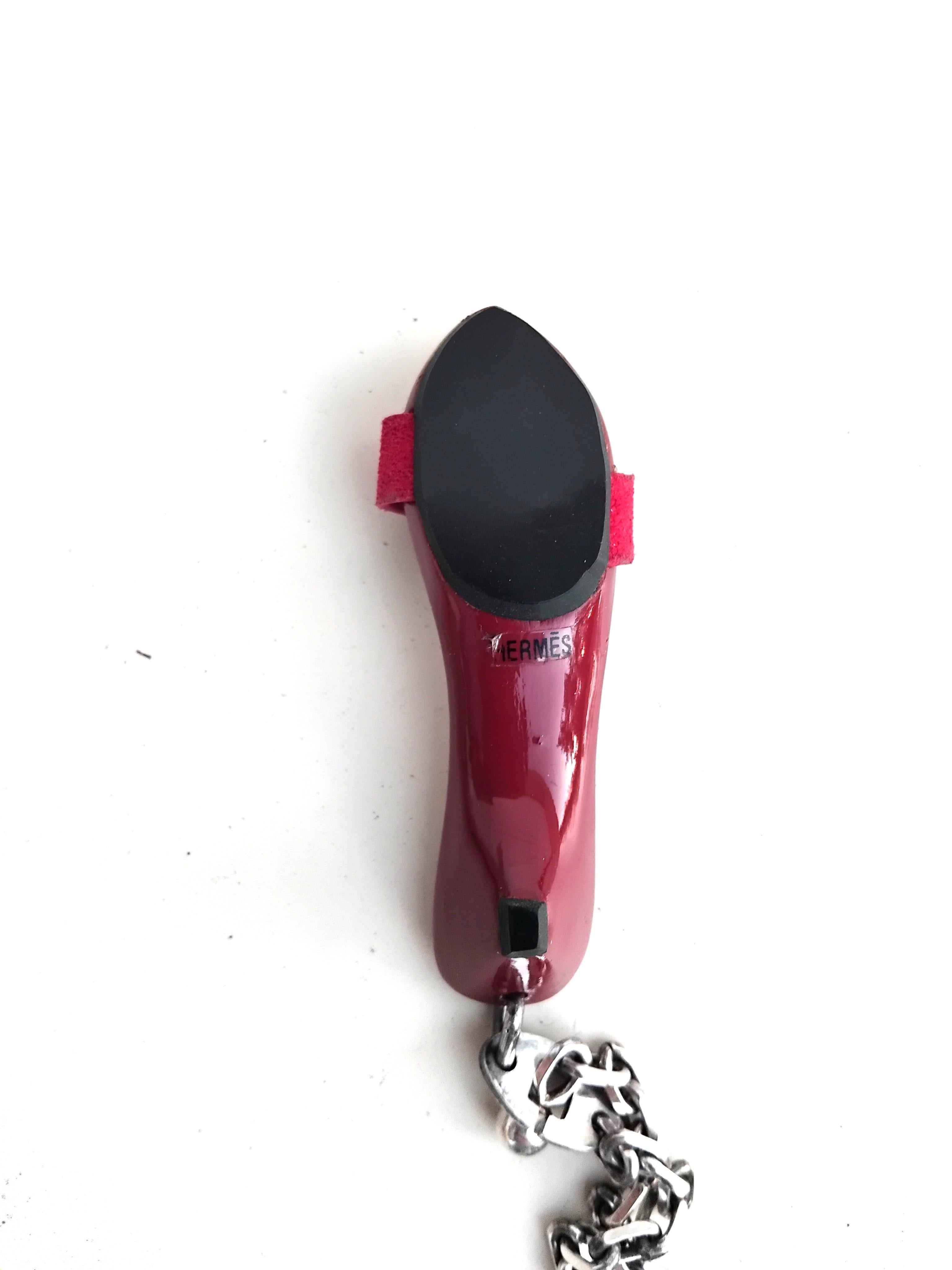 Hermès Shoe Shaped Lacquered Wood Key Ring Charm For Sale 3