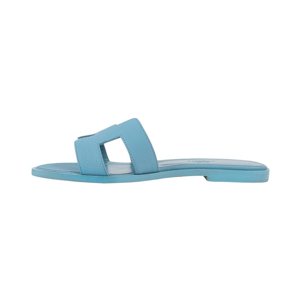 Hermes Shoes Flat Oran Sandal Bleu Littoral 37 / 7 New In New Condition In Miami, FL