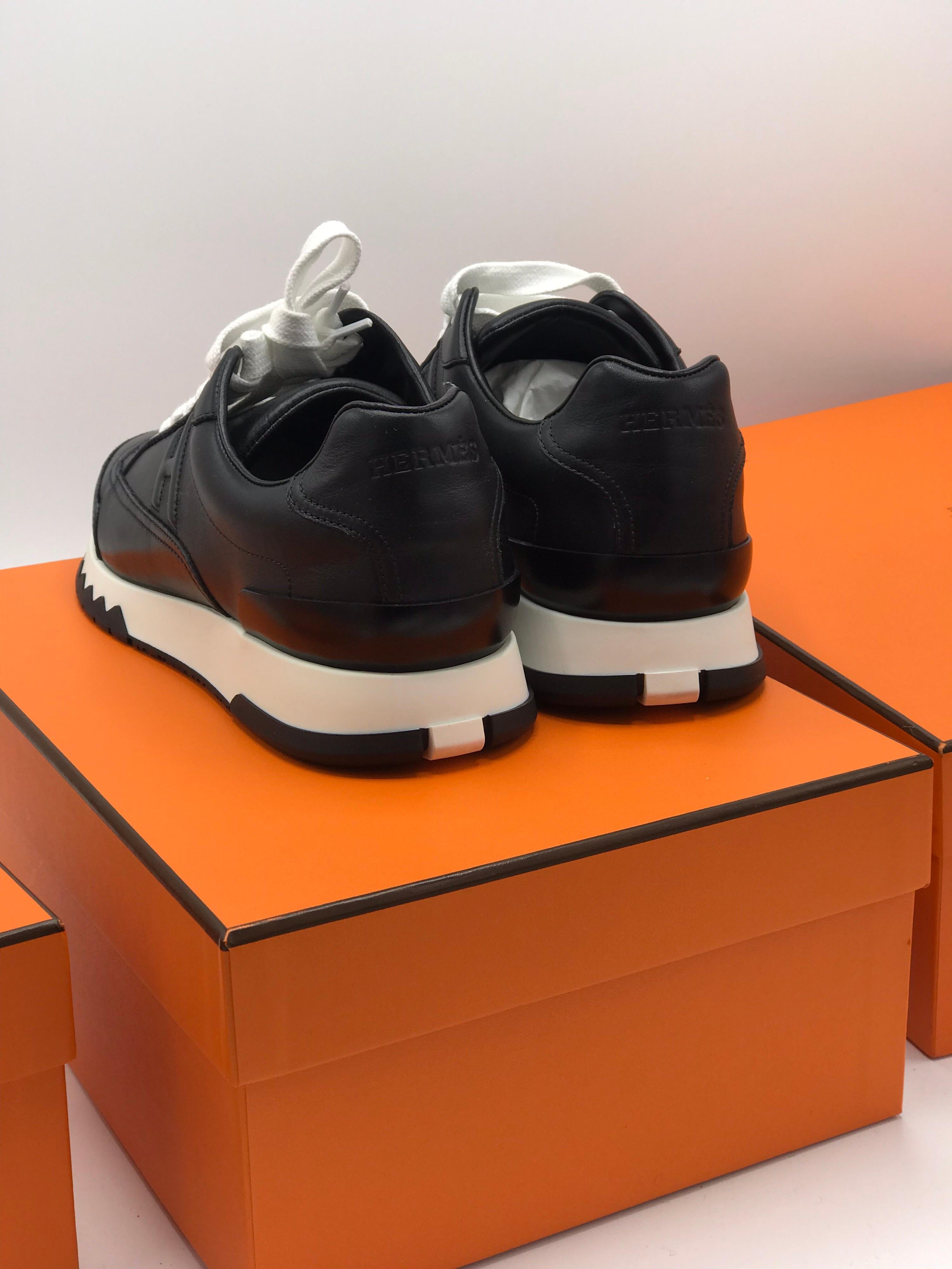 hermes trail sneaker