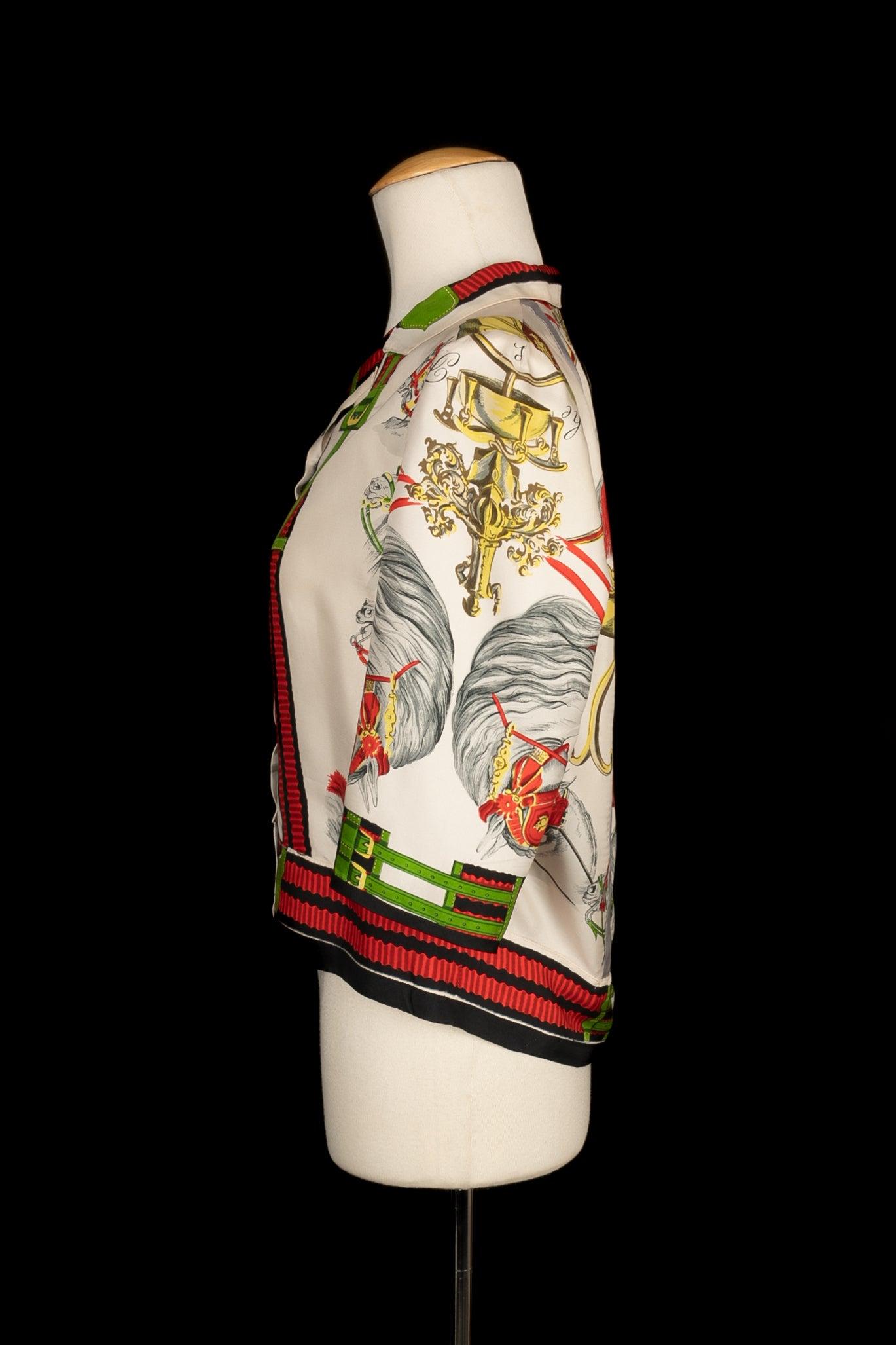 Hermès Silk Blouse Top in Red, Green and White Tones In Good Condition For Sale In SAINT-OUEN-SUR-SEINE, FR