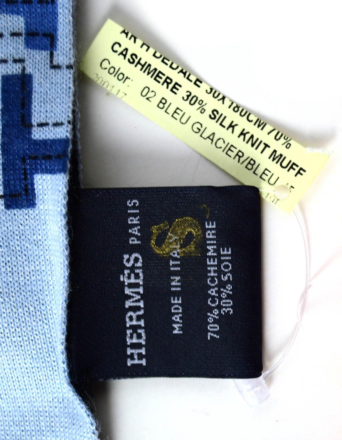 Hermès - Écharpe cache-col Aller-Retour H Dedale en soie imprimée bleu cachemire Neuf - En vente à New York, NY