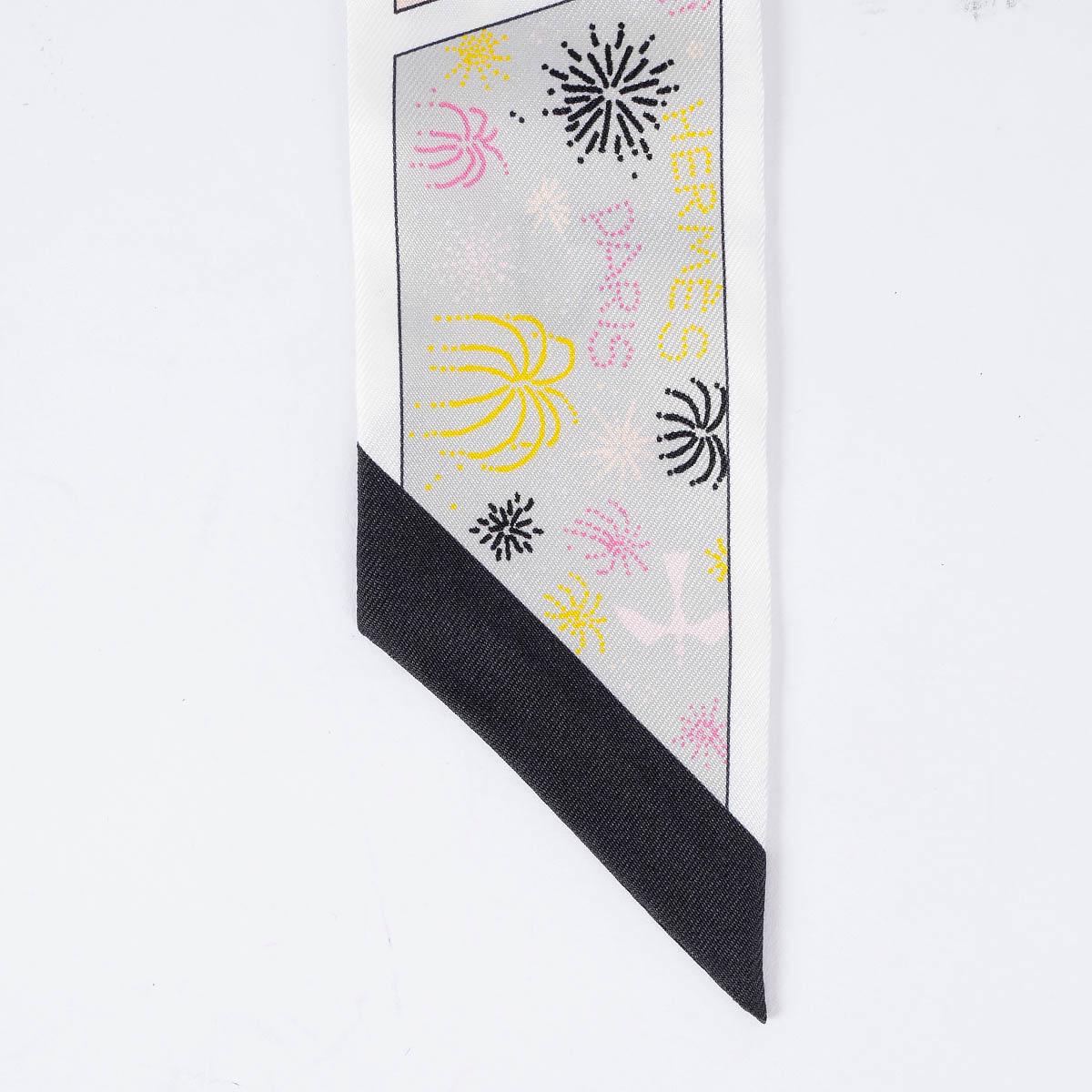 Beige Sciarpa Twilly in seta HERMES FACTORY SUITE Noir Rose Jaune in vendita